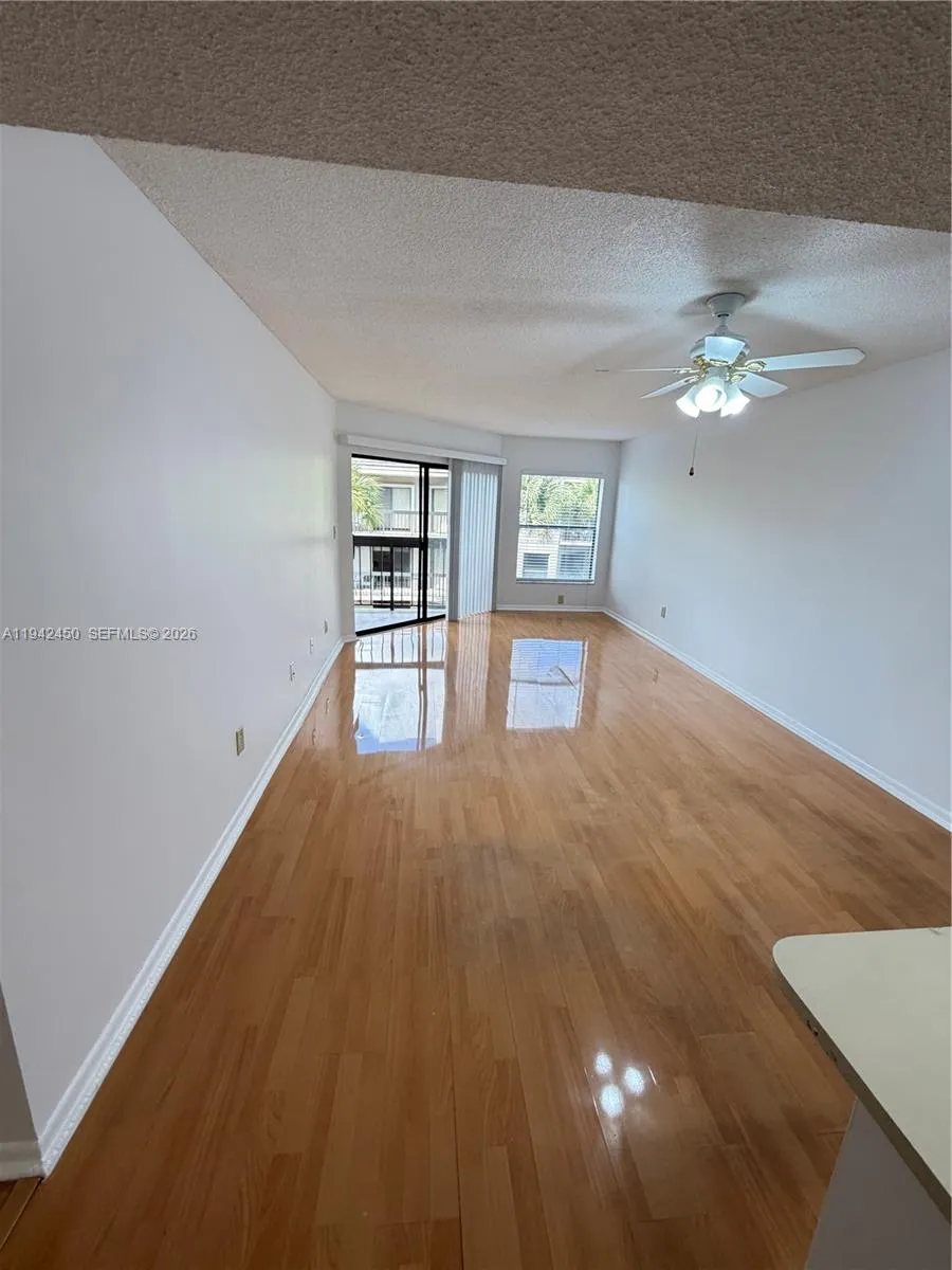 8810 Sw 132nd Pl 403dn, Miami, Florida 33186, Miami, Florida 33186, 2 Bedrooms Bedrooms, ,2 BathroomsBathrooms,Residential Lease,For Rent,8810 Sw 132nd Pl 403dn, Miami, Florida 33186,A11942450