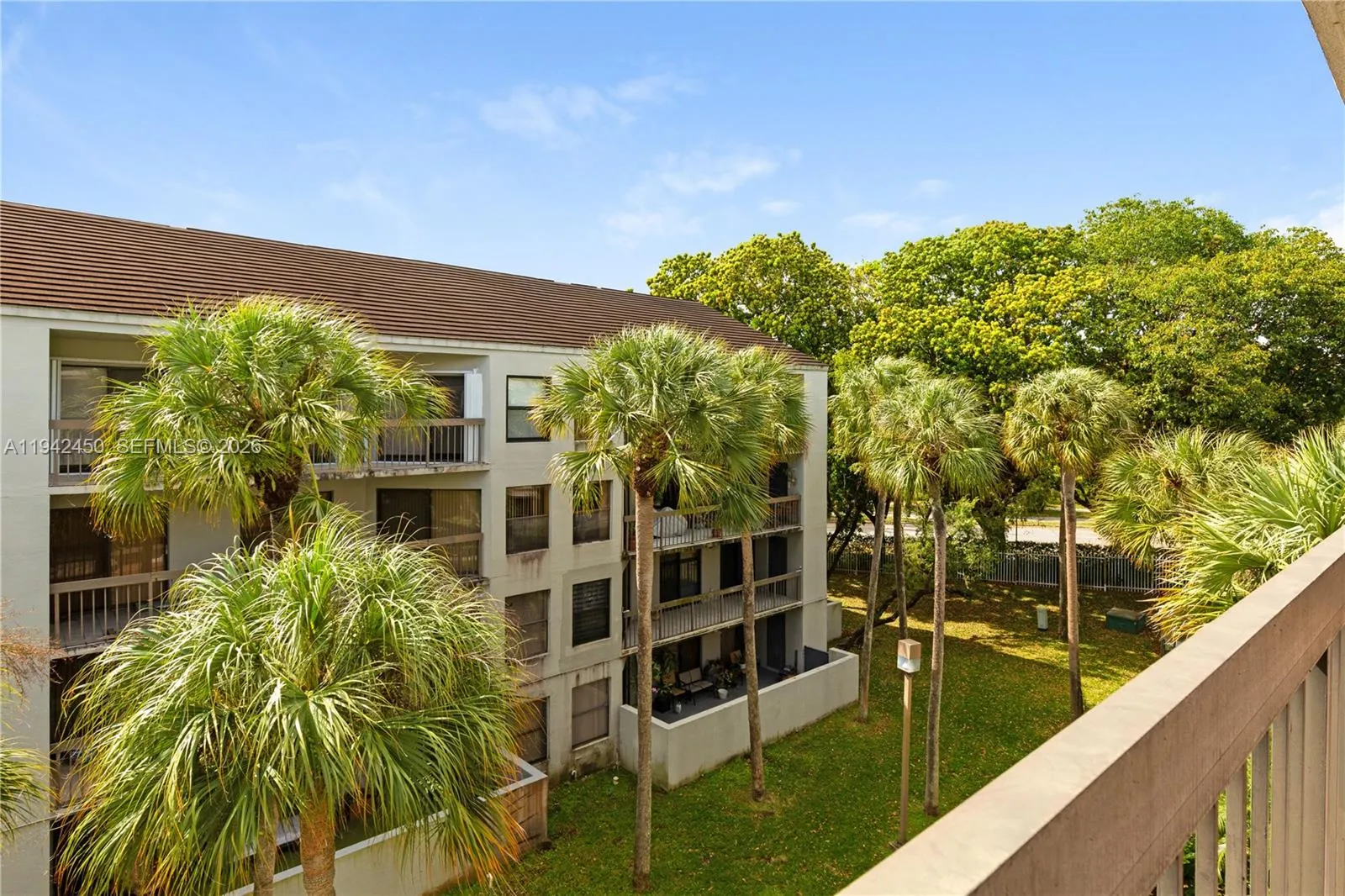 8810 Sw 132nd Pl 403dn, Miami, Florida 33186, Miami, Florida 33186, 2 Bedrooms Bedrooms, ,2 BathroomsBathrooms,Residential Lease,For Rent,8810 Sw 132nd Pl 403dn, Miami, Florida 33186,A11942450
