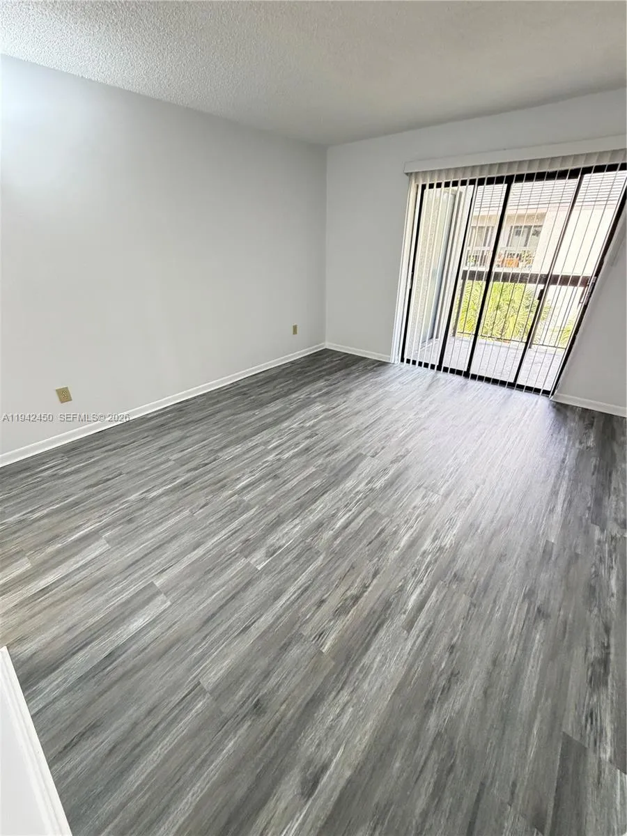 8810 Sw 132nd Pl 403dn, Miami, Florida 33186, Miami, Florida 33186, 2 Bedrooms Bedrooms, ,2 BathroomsBathrooms,Residential Lease,For Rent,8810 Sw 132nd Pl 403dn, Miami, Florida 33186,A11942450