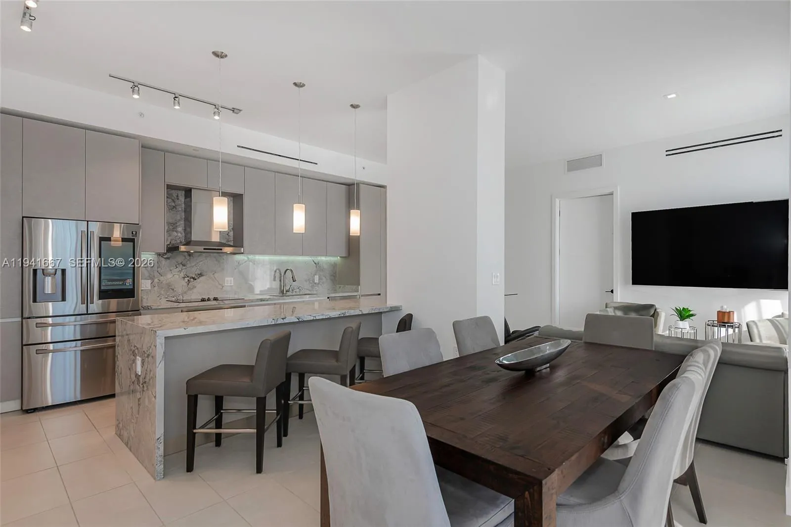 1030 15th St 214, Miami Beach, Florida 33139, Miami Beach, Florida 33139, 2 Bedrooms Bedrooms, ,2 BathroomsBathrooms,Residential,For Sale,1030 15th St 214, Miami Beach, Florida 33139,A11941667