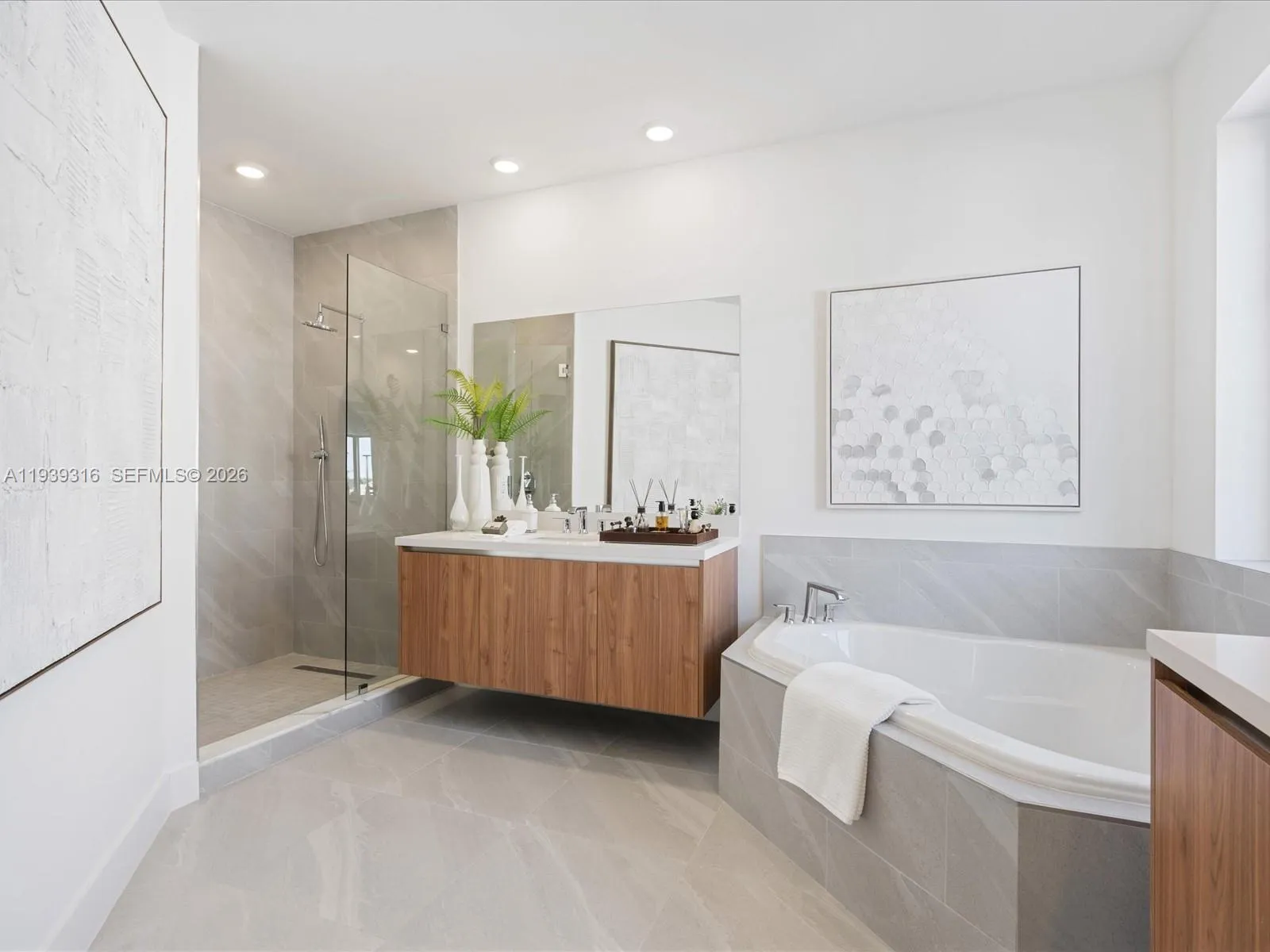 19701 Ne 16 Pi, Miami, Florida 33179, Miami, Florida 33179, 5 Bedrooms Bedrooms, ,4 BathroomsBathrooms,Residential,For Sale,19701 Ne 16 Pi, Miami, Florida 33179,A11939316