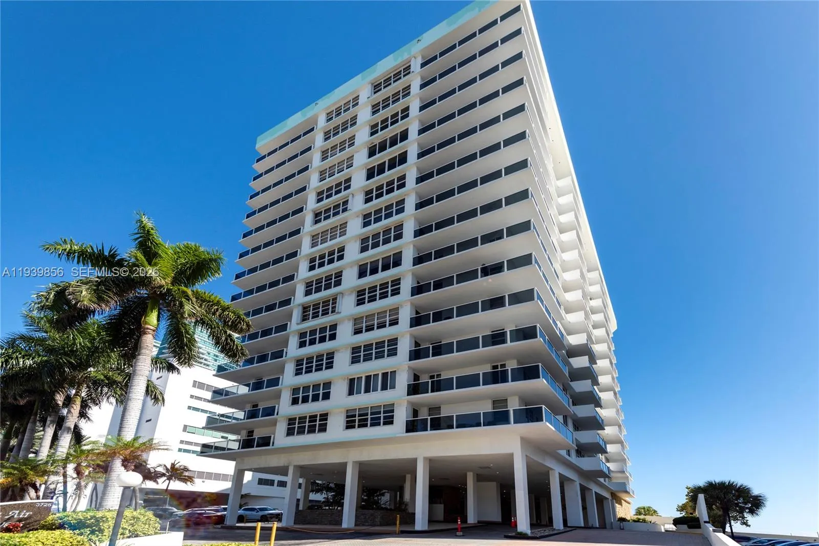 3725 S Ocean Dr 1406, Hollywood, Florida 33019, Hollywood, Florida 33019, 2 Bedrooms Bedrooms, ,2 BathroomsBathrooms,Residential,For Sale,3725 S Ocean Dr 1406, Hollywood, Florida 33019,A11939856