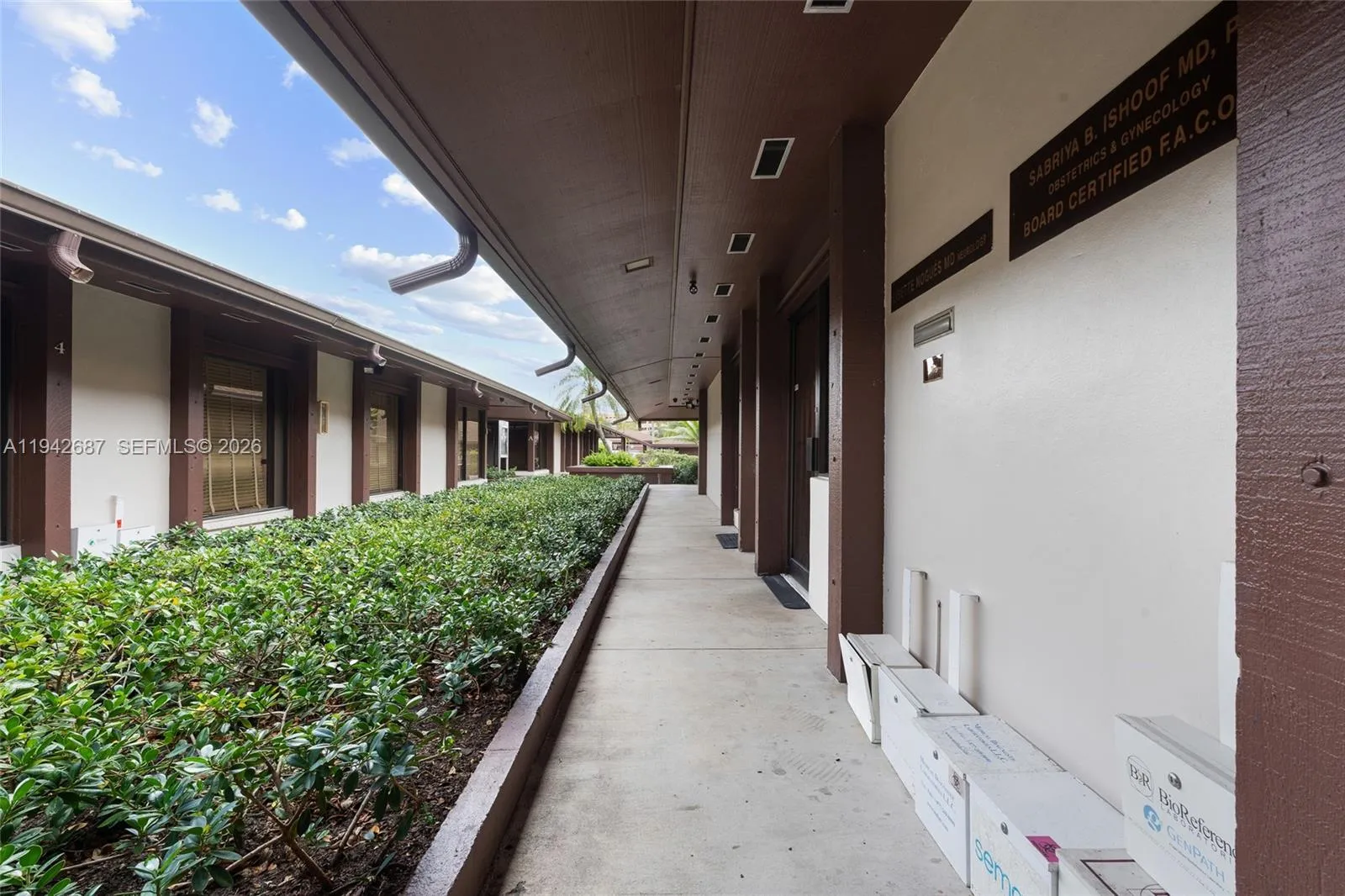 8525 Sw 92nd St 16, Miami, Florida 33156, Miami, Florida 33156, ,Commercial Lease,For Rent,8525 Sw 92nd St 16, Miami, Florida 33156,A11942687