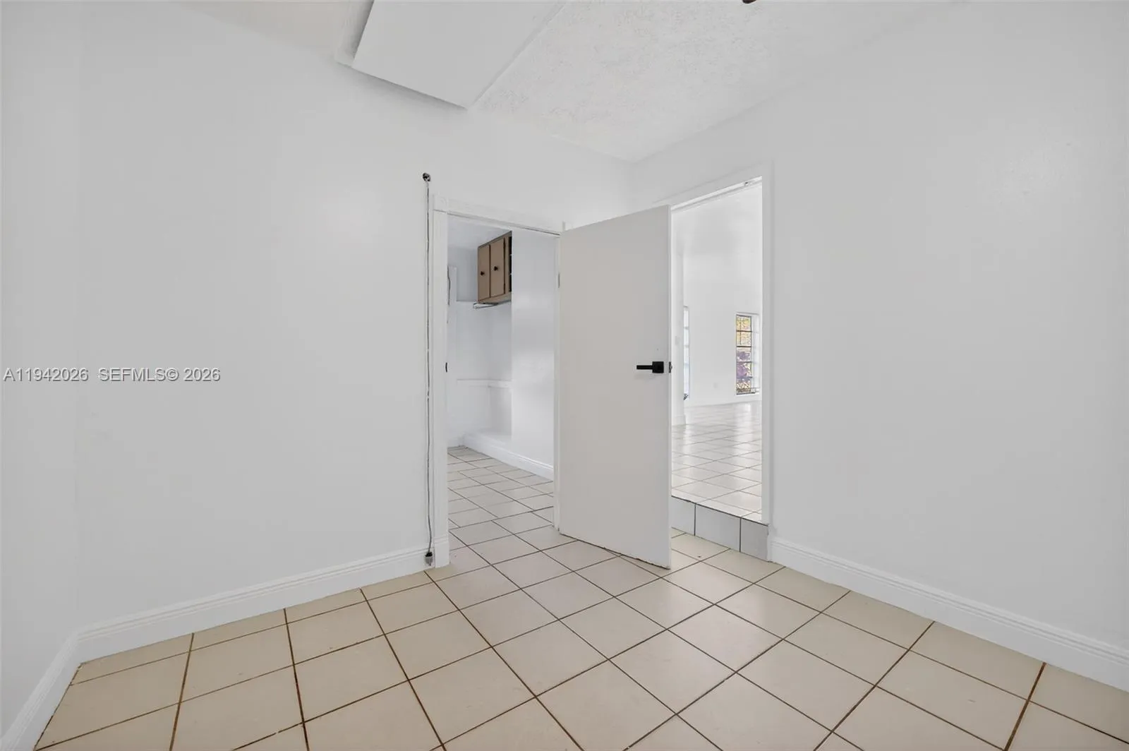 11000 Sw 156th St, Miami, Florida 33157, Miami, Florida 33157, 4 Bedrooms Bedrooms, ,3 BathroomsBathrooms,Residential,For Sale,11000 Sw 156th St, Miami, Florida 33157,A11942026
