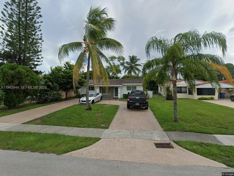 1540 Ne 173rd St, North Miami Beach, Florida 33162, North Miami Beach, Florida 33162, 4 Bedrooms Bedrooms, ,2 BathroomsBathrooms,Residential,For Sale,1540 Ne 173rd St, North Miami Beach, Florida 33162,A11942844