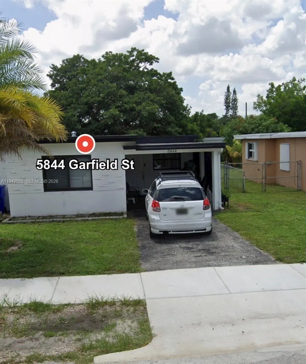 5844 Garfield St, Hollywood, Florida 33021, Hollywood, Florida 33021, 3 Bedrooms Bedrooms, ,2 BathroomsBathrooms,Residential,For Sale,5844 Garfield St, Hollywood, Florida 33021,A11942925