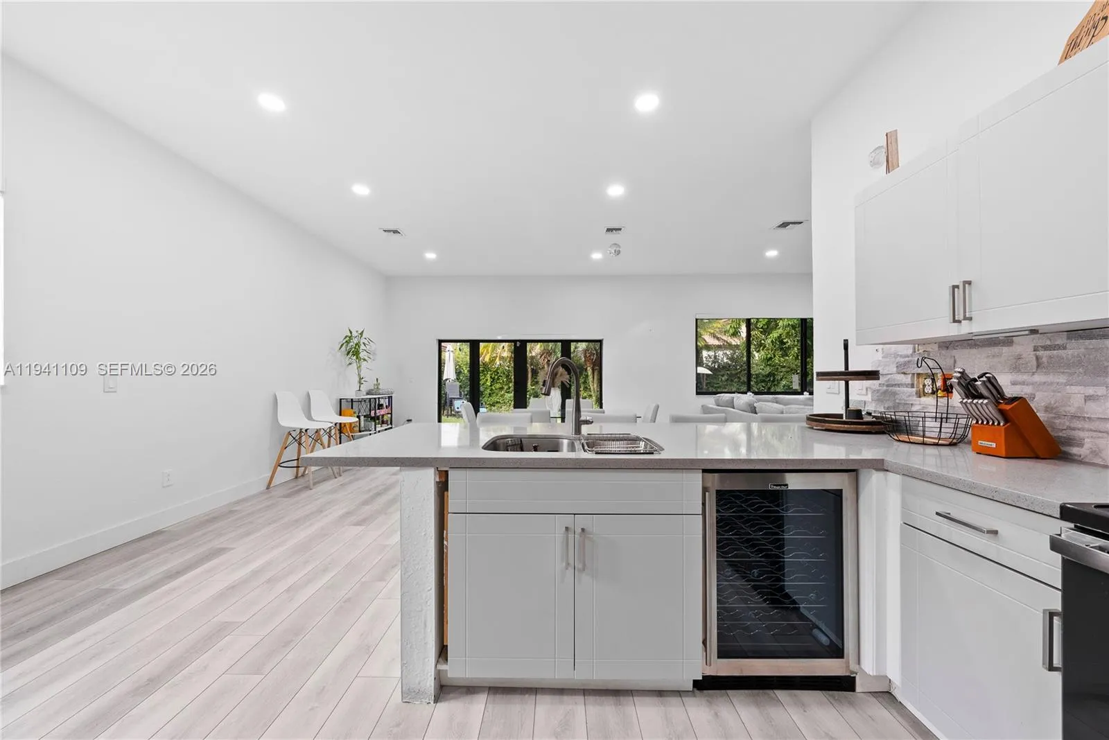 918 Ne 36th Ave, Homestead, Florida 33033, Homestead, Florida 33033, 3 Bedrooms Bedrooms, ,2 BathroomsBathrooms,Residential,For Sale,918 Ne 36th Ave, Homestead, Florida 33033,A11941109