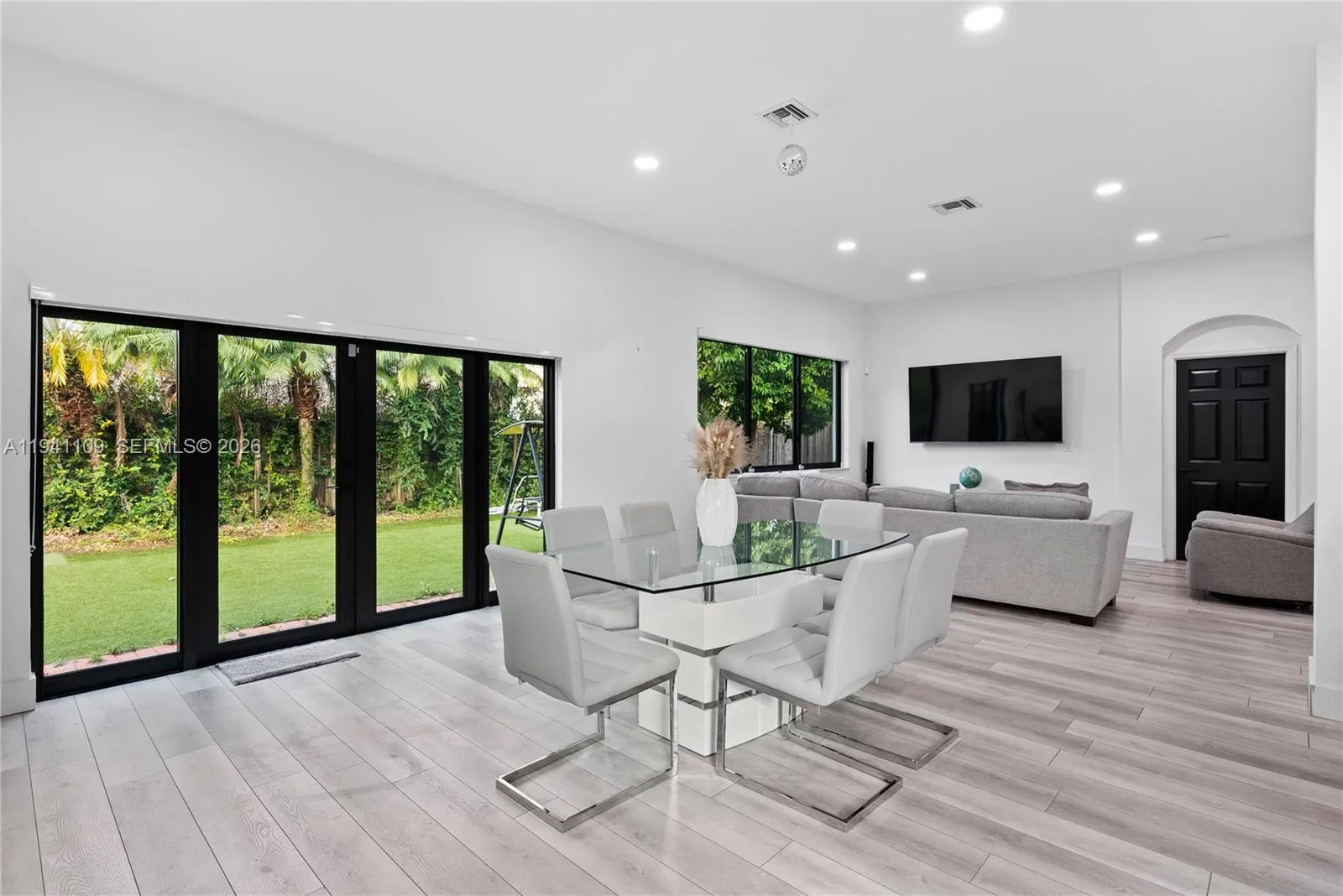 918 Ne 36th Ave, Homestead, Florida 33033, Homestead, Florida 33033, 3 Bedrooms Bedrooms, ,2 BathroomsBathrooms,Residential,For Sale,918 Ne 36th Ave, Homestead, Florida 33033,A11941109