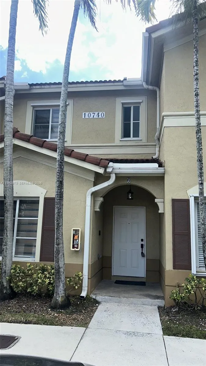 10740 Nw 83 St 6-11, Doral, Florida 33178, Doral, Florida 33178, 3 Bedrooms Bedrooms, ,3 BathroomsBathrooms,Residential Lease,For Rent,10740 Nw 83 St 6-11, Doral, Florida 33178,A11942970