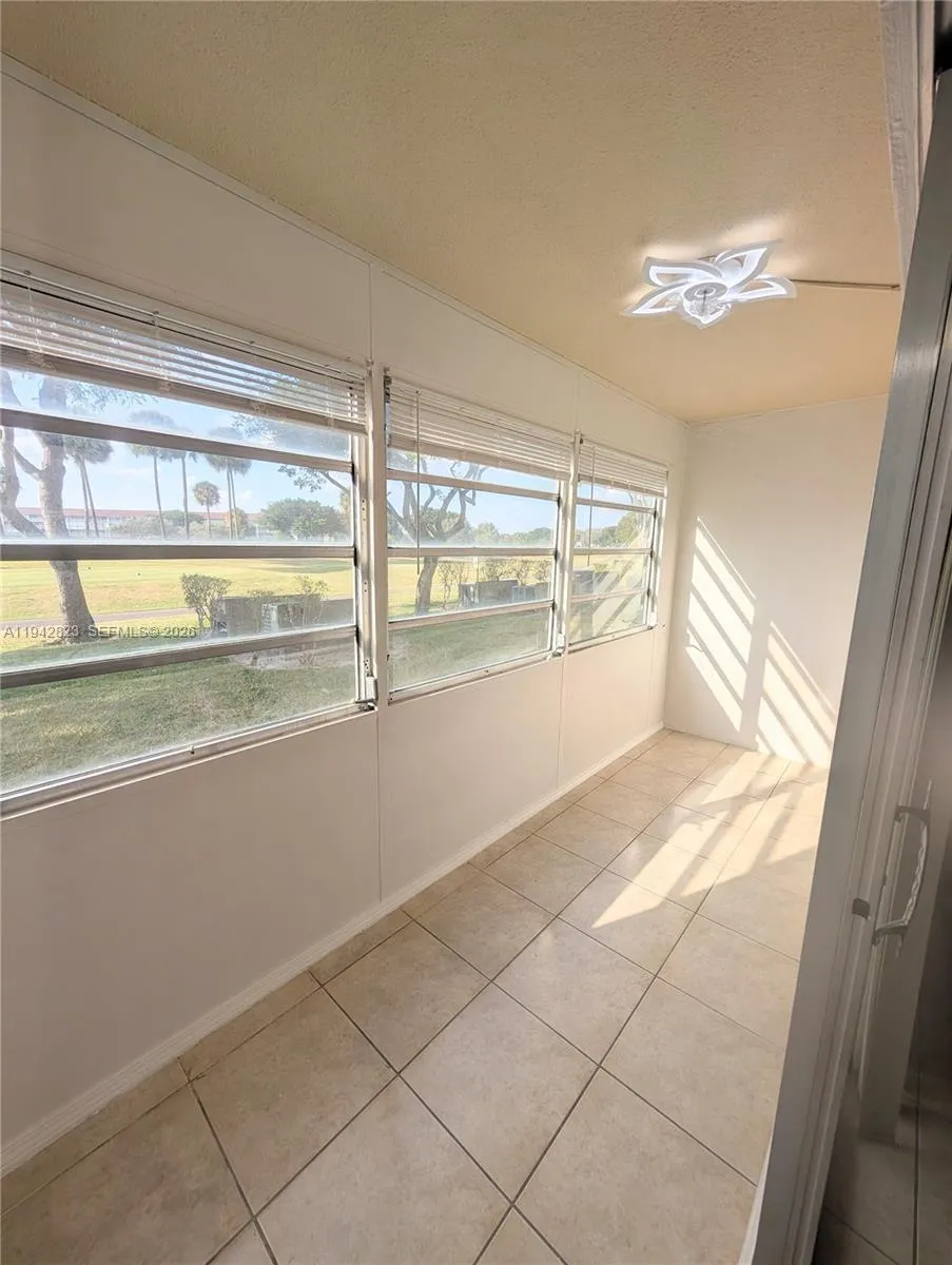 850 Sw 133rd Ter 104b, Pembroke Pines, Florida 330, Pembroke Pines, Florida 33027, 1 Bedroom Bedrooms, ,1 BathroomBathrooms,Residential Lease,For Rent,850 Sw 133rd Ter 104b, Pembroke Pines, Florida 330,A11942823