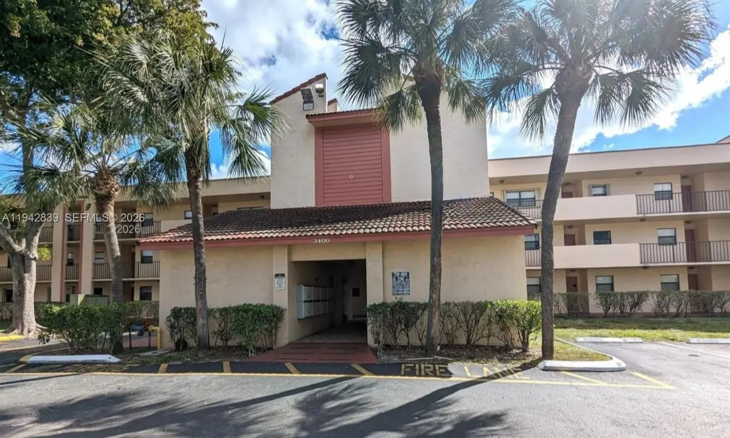 3400 N Foxcroft Rd 312, Miramar, Florida 33025, Miramar, Florida 33025, 2 Bedrooms Bedrooms, ,2 BathroomsBathrooms,Residential,For Sale,3400 N Foxcroft Rd 312, Miramar, Florida 33025,A11942839
