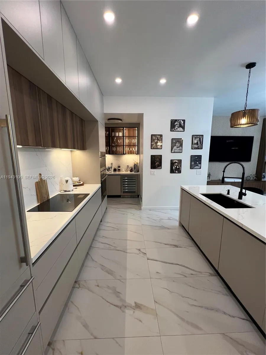 7782 Nw 18th St, Pembroke Pines, Florida 33024, Pembroke Pines, Florida 33024, 3 Bedrooms Bedrooms, ,2 BathroomsBathrooms,Residential,For Sale,7782 Nw 18th St, Pembroke Pines, Florida 33024,A11943106