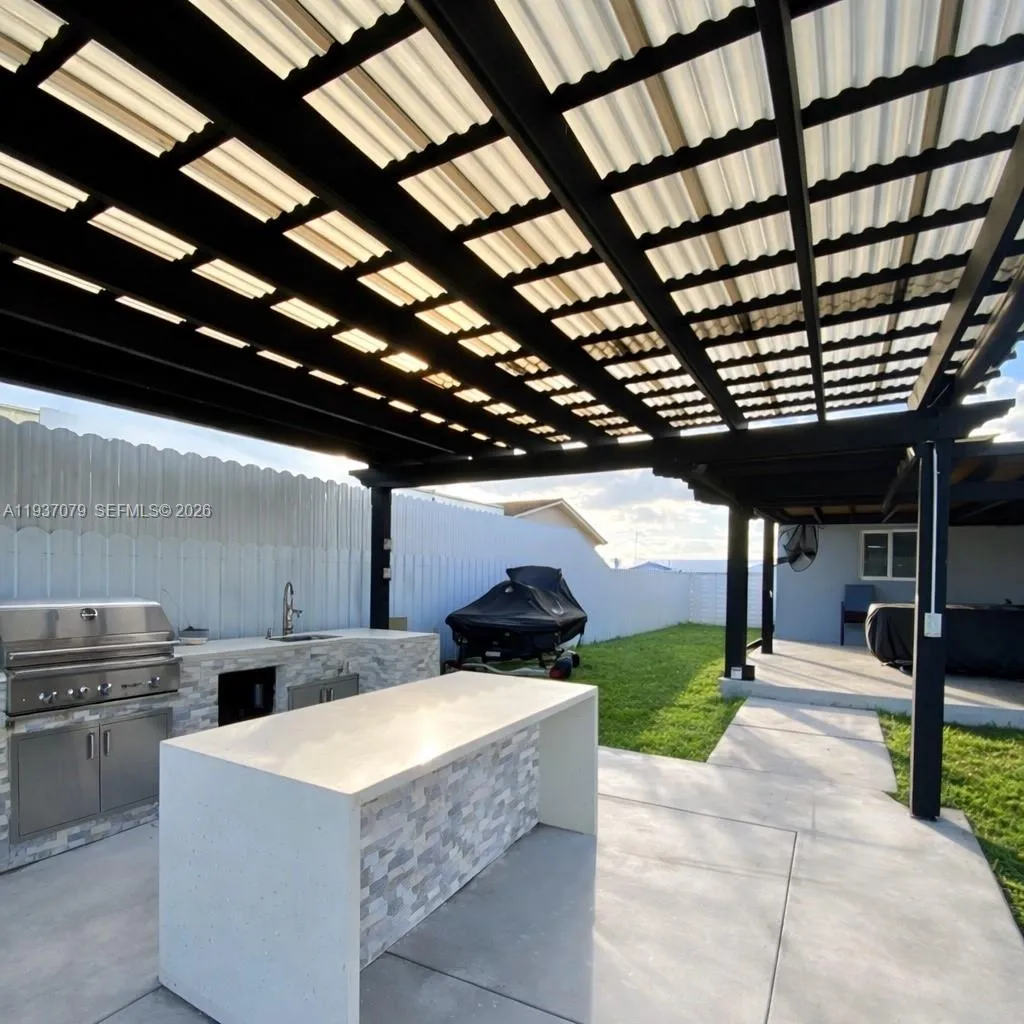 Outdoor kitchen