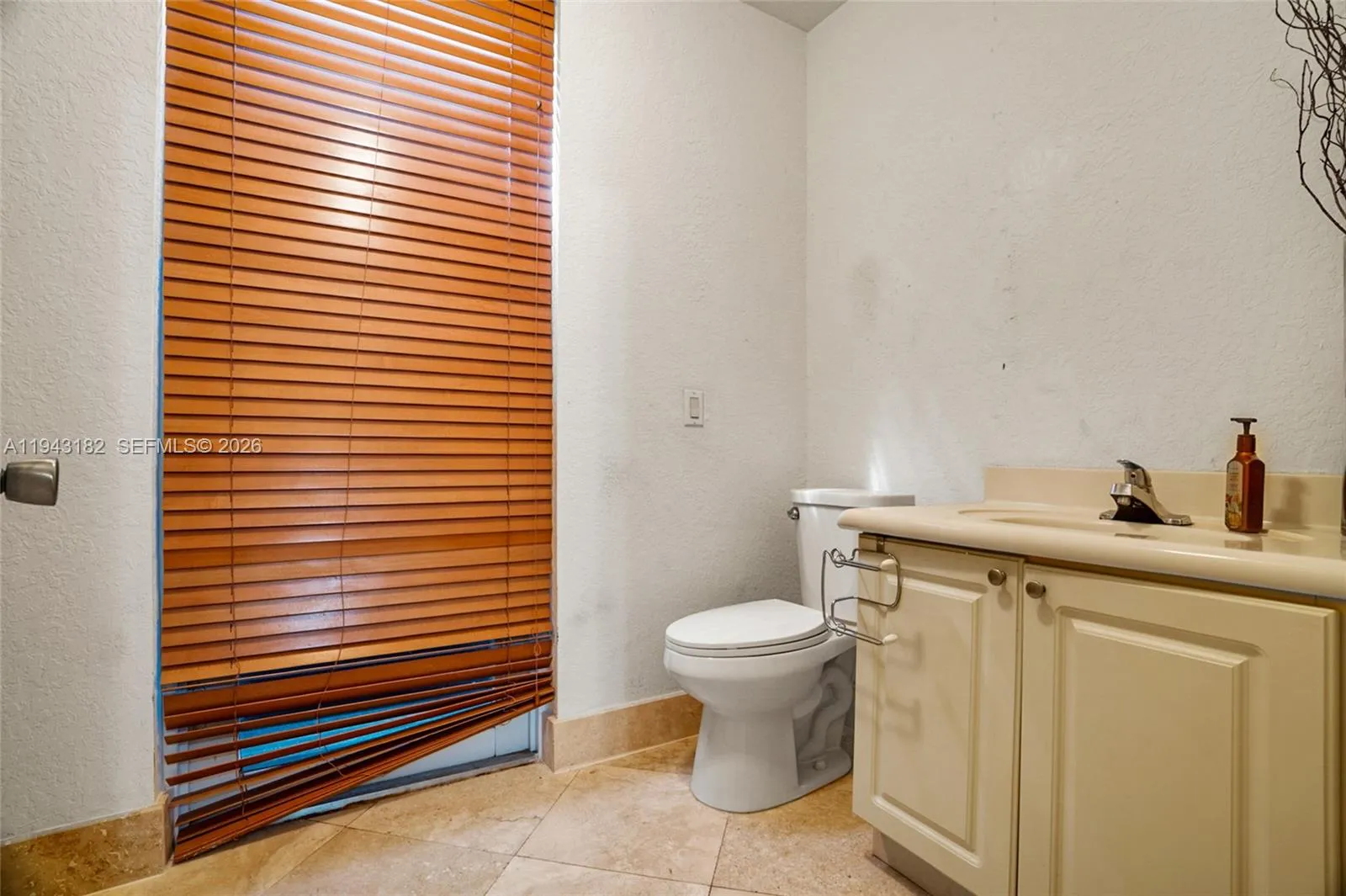 865 Ne 208th Ter, Miami, Florida 33179, Miami, Florida 33179, 4 Bedrooms Bedrooms, ,3 BathroomsBathrooms,Residential,For Sale,865 Ne 208th Ter, Miami, Florida 33179,A11943182