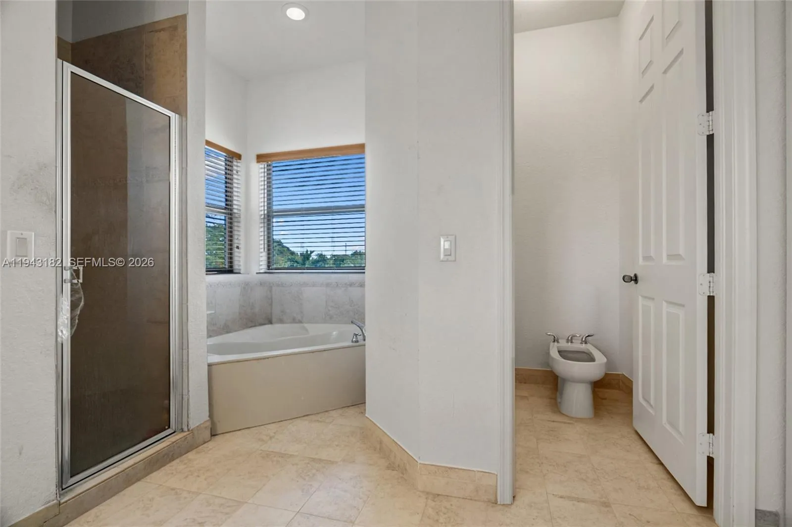 865 Ne 208th Ter, Miami, Florida 33179, Miami, Florida 33179, 4 Bedrooms Bedrooms, ,3 BathroomsBathrooms,Residential,For Sale,865 Ne 208th Ter, Miami, Florida 33179,A11943182