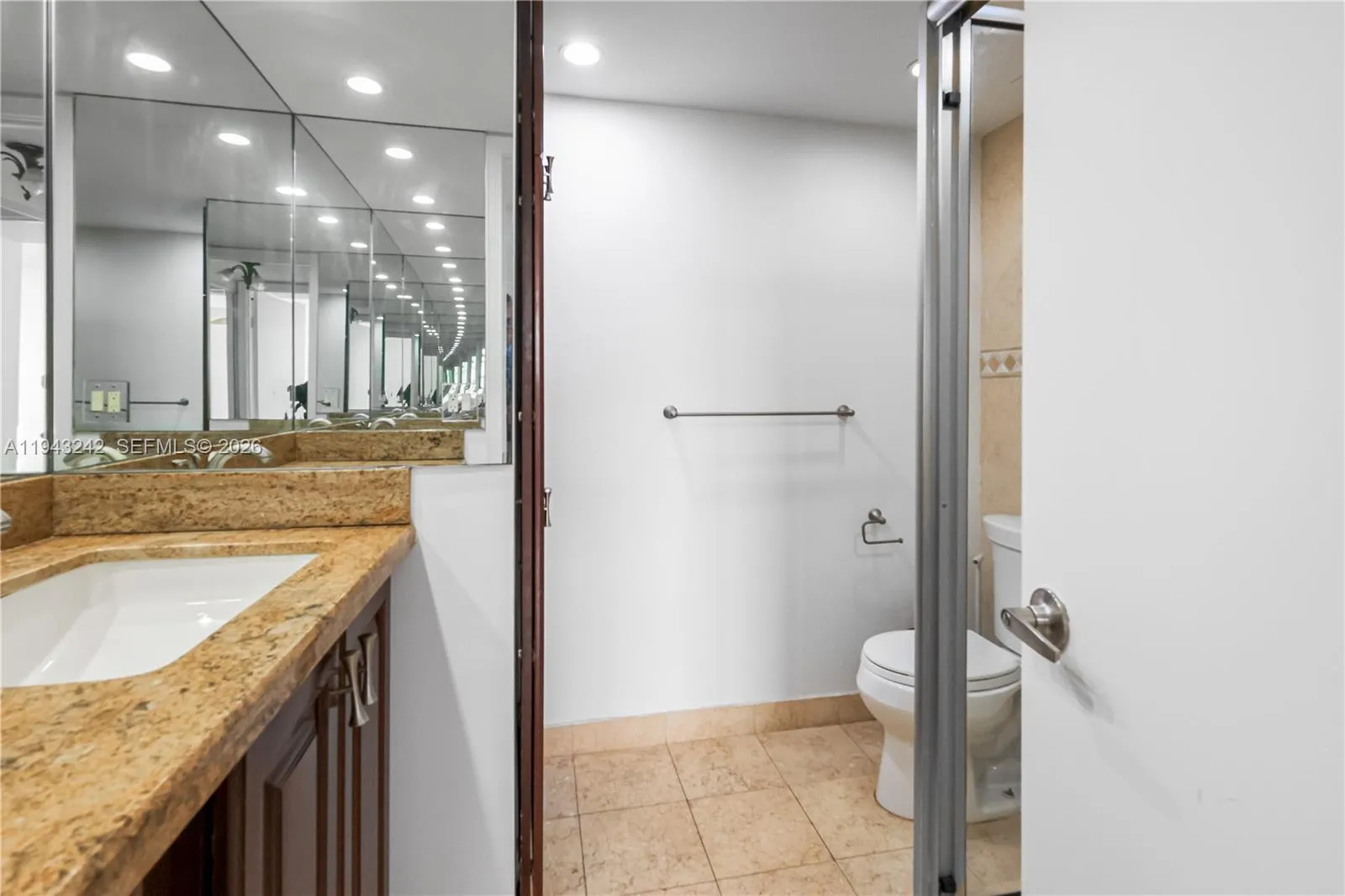 2841 Ne 163rd St 1002, North Miami Beach, Florida, North Miami Beach, Florida 33160, 2 Bedrooms Bedrooms, ,2 BathroomsBathrooms,Residential,For Sale,2841 Ne 163rd St 1002, North Miami Beach, Florida ,A11943242