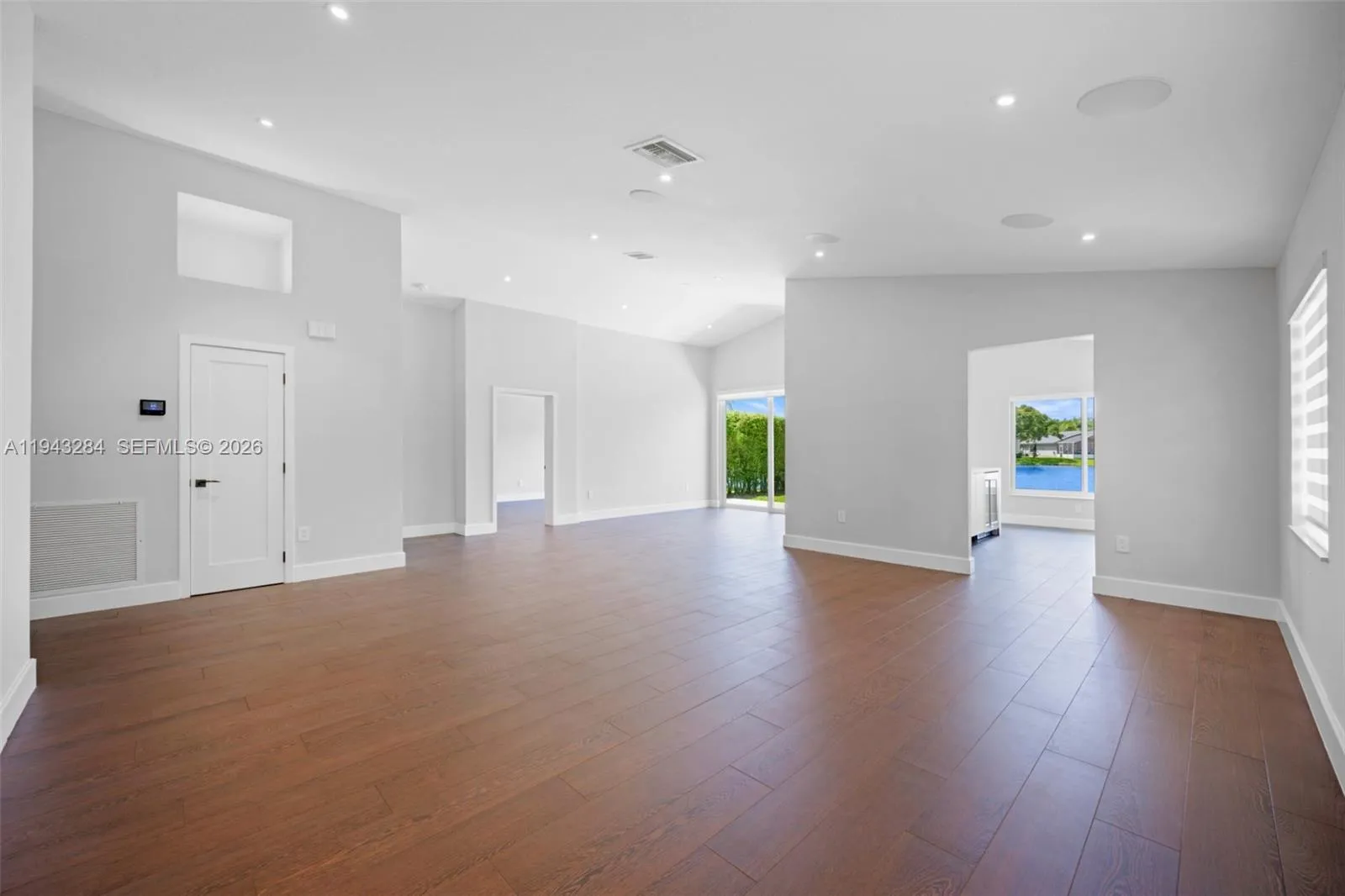 16440 Ruby Lk, Weston, Florida 33331, Weston, Florida 33331, 3 Bedrooms Bedrooms, ,2 BathroomsBathrooms,Residential Lease,For Rent,16440 Ruby Lk, Weston, Florida 33331,A11943284