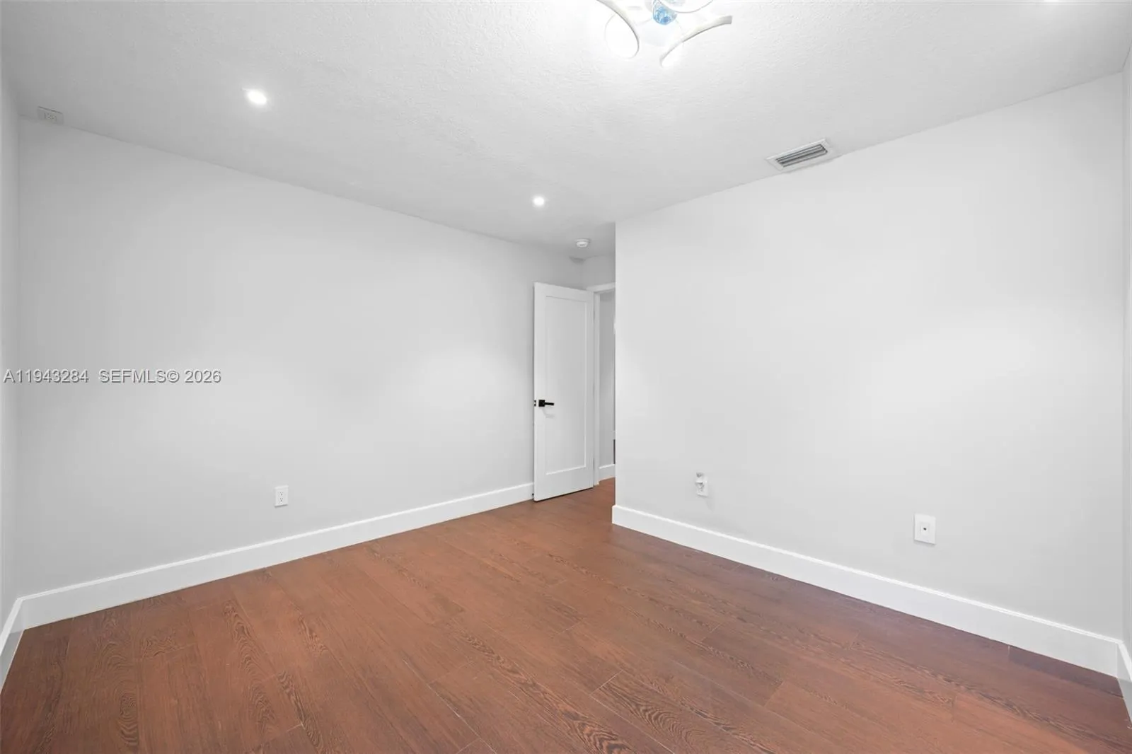 16440 Ruby Lk, Weston, Florida 33331, Weston, Florida 33331, 3 Bedrooms Bedrooms, ,2 BathroomsBathrooms,Residential Lease,For Rent,16440 Ruby Lk, Weston, Florida 33331,A11943284