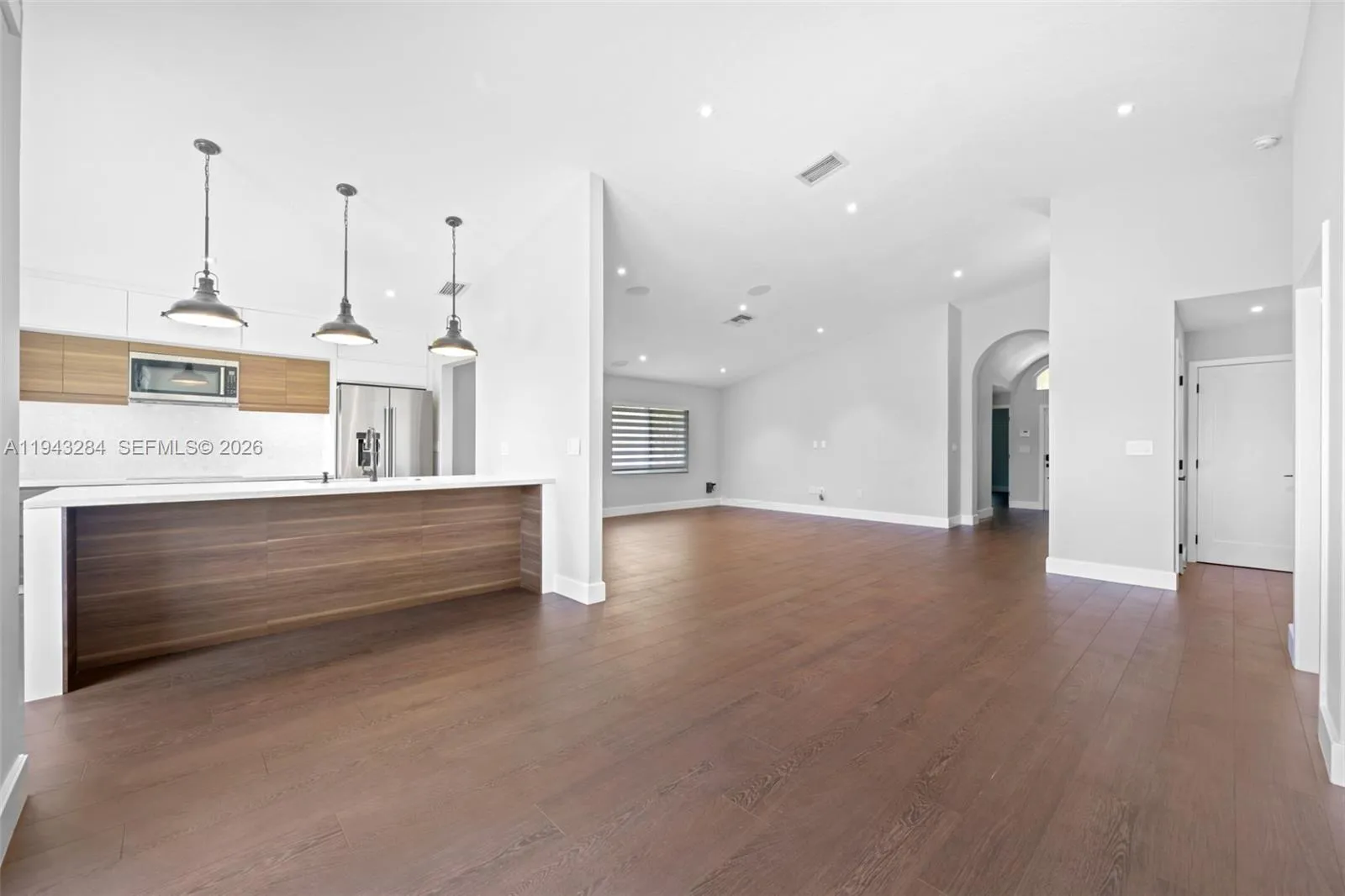 16440 Ruby Lk, Weston, Florida 33331, Weston, Florida 33331, 3 Bedrooms Bedrooms, ,2 BathroomsBathrooms,Residential Lease,For Rent,16440 Ruby Lk, Weston, Florida 33331,A11943284