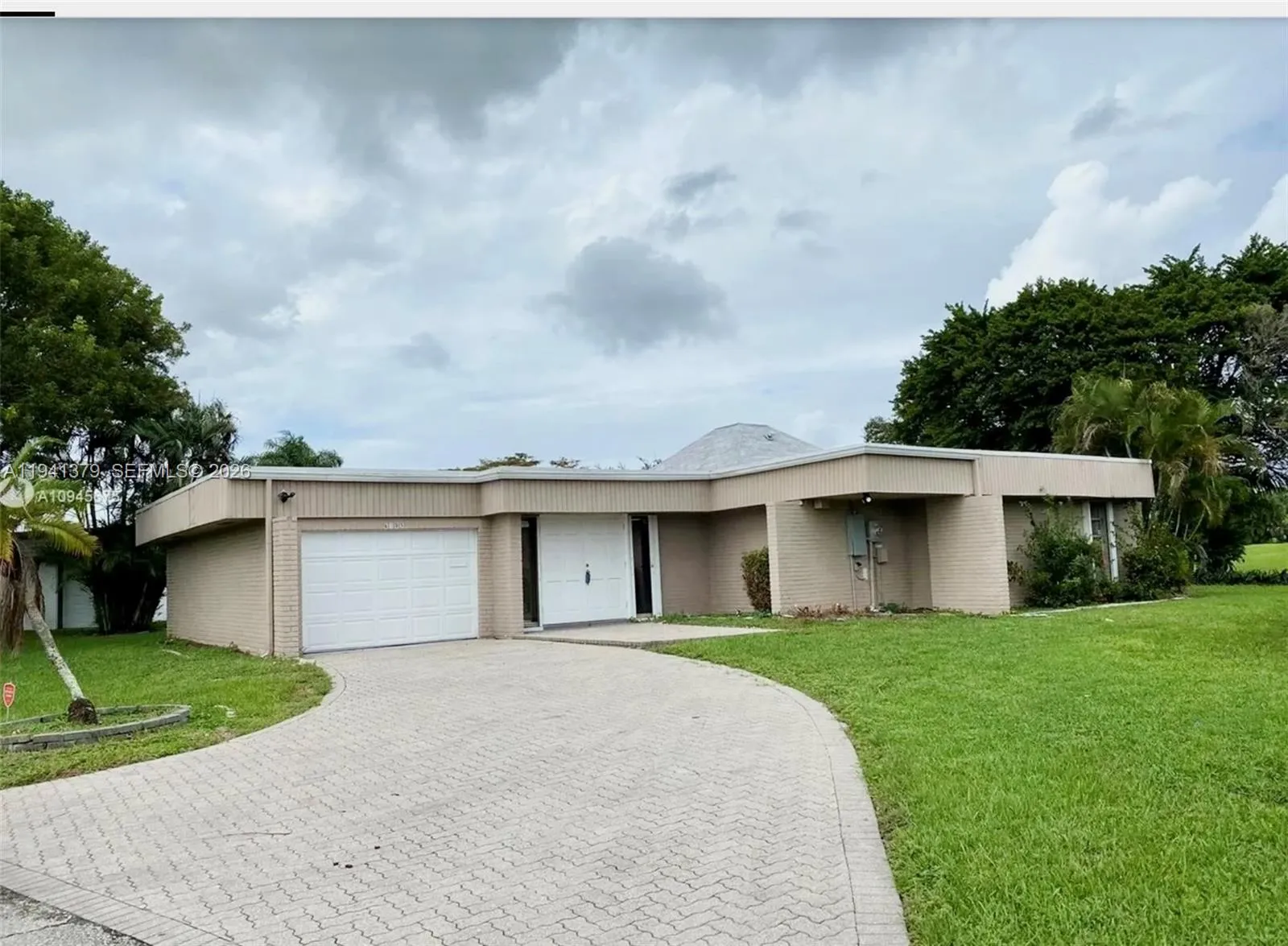 6105 Royal Poinciana Ln, Tamarac, Florida 33319, Tamarac, Florida 33319, 3 Bedrooms Bedrooms, ,2 BathroomsBathrooms,Residential,For Sale,6105 Royal Poinciana Ln, Tamarac, Florida 33319,A11941379
