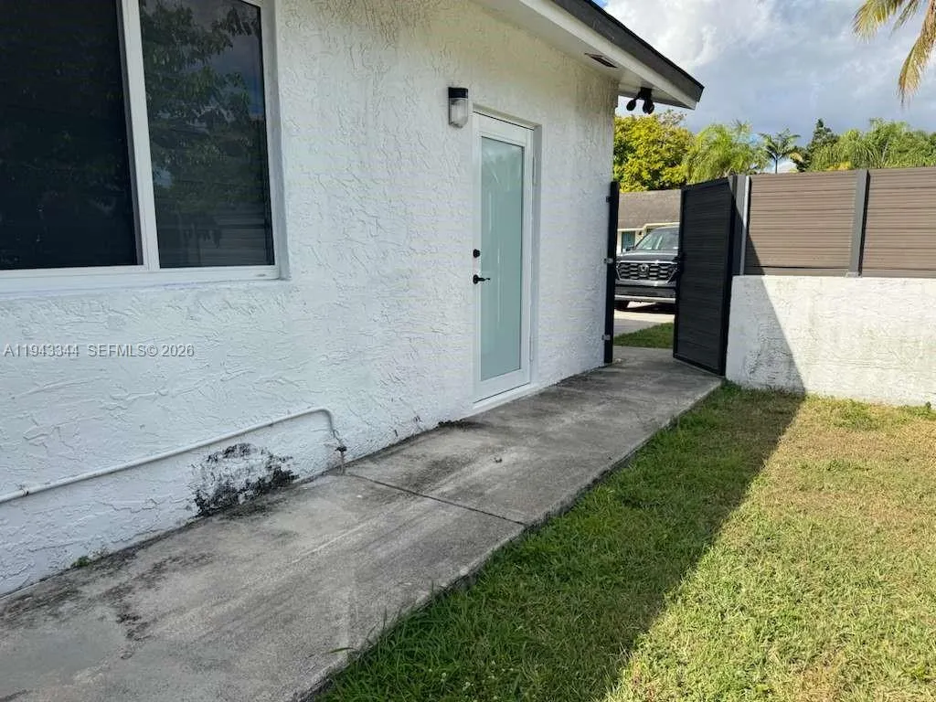 12970 Sw 187th St Efficiency, Miami, Florida 33177, Miami, Florida 33177, 1 Bedroom Bedrooms, ,1 BathroomBathrooms,Residential Lease,For Rent,12970 Sw 187th St Efficiency, Miami, Florida 33177,A11943344