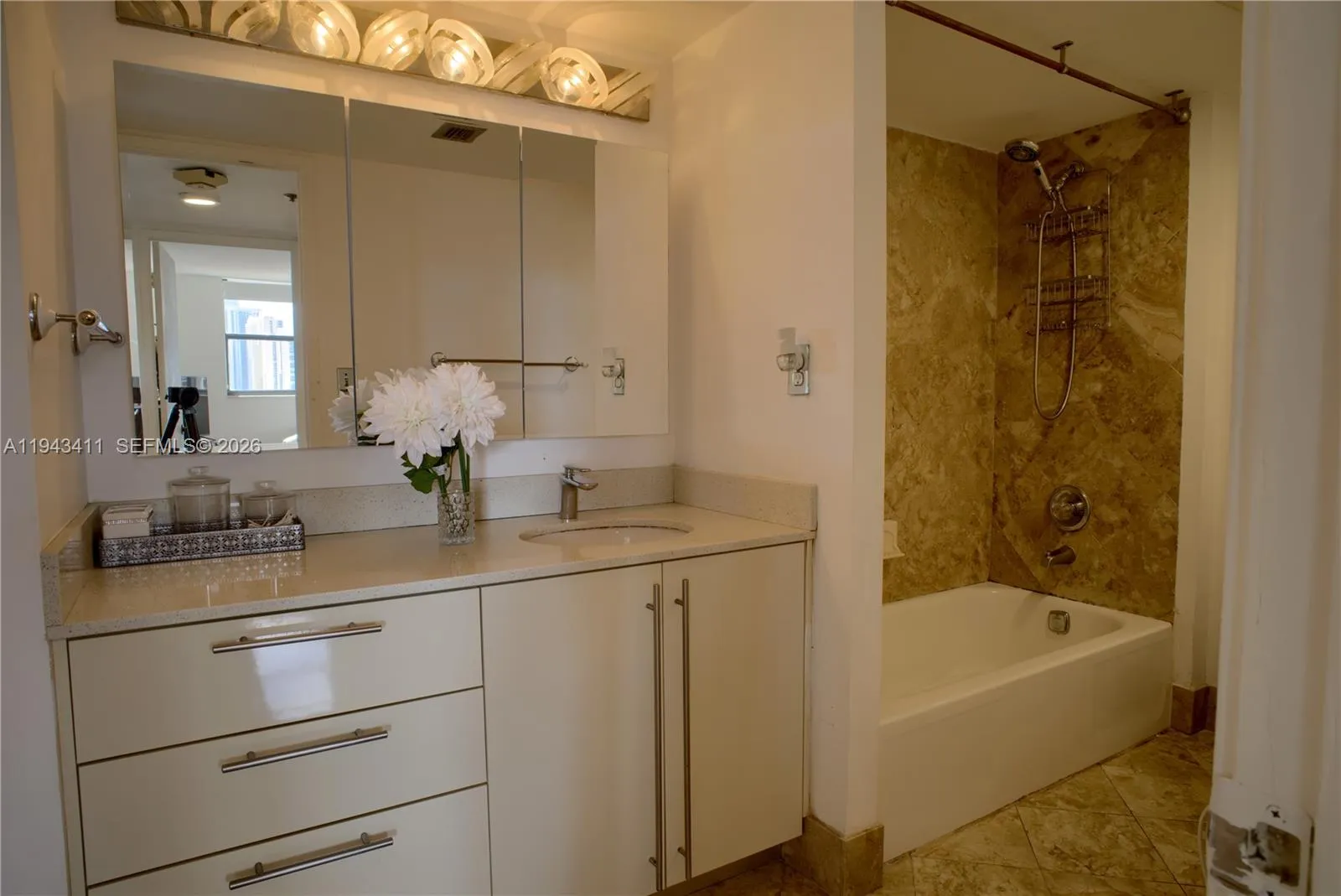 210 174th St 1008, Sunny Isles Beach, Florida 3316, Sunny Isles Beach, Florida 33160, 2 Bedrooms Bedrooms, ,2 BathroomsBathrooms,Residential Lease,For Rent,210 174th St 1008, Sunny Isles Beach, Florida 3316,A11943411