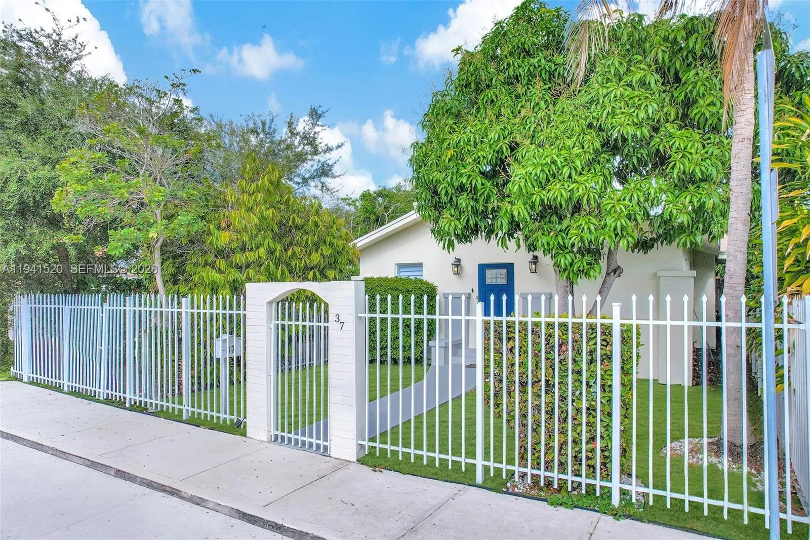 37 Nw 47th St 0, Miami, Florida 33127, Miami, Florida 33127, 6 Bedrooms Bedrooms, ,3 BathroomsBathrooms,Residential Lease,For Rent,37 Nw 47th St 0, Miami, Florida 33127,A11941520