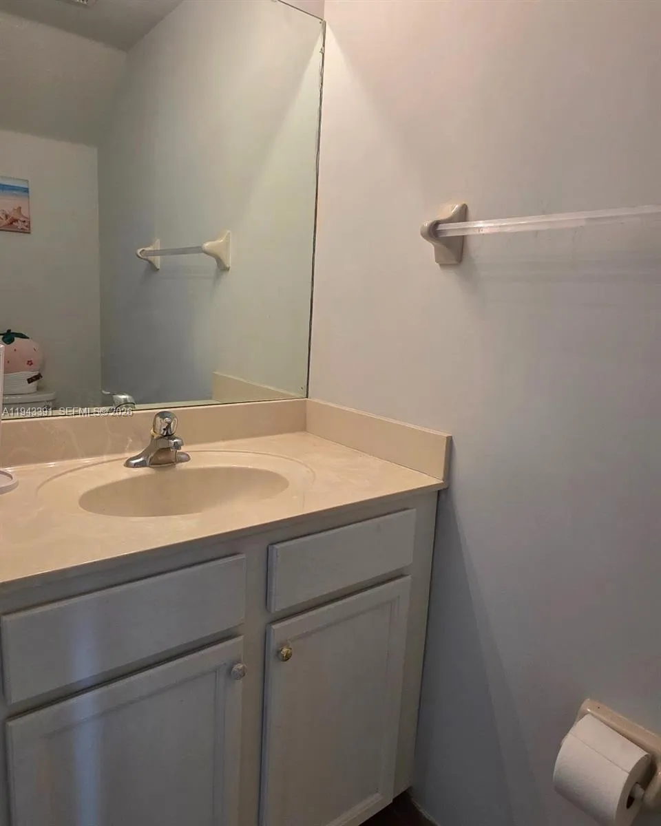 3203 Se 7th St, Homestead, Florida 33033, Homestead, Florida 33033, 2 Bedrooms Bedrooms, ,2 BathroomsBathrooms,Residential,For Sale,3203 Se 7th St, Homestead, Florida 33033,A11943391