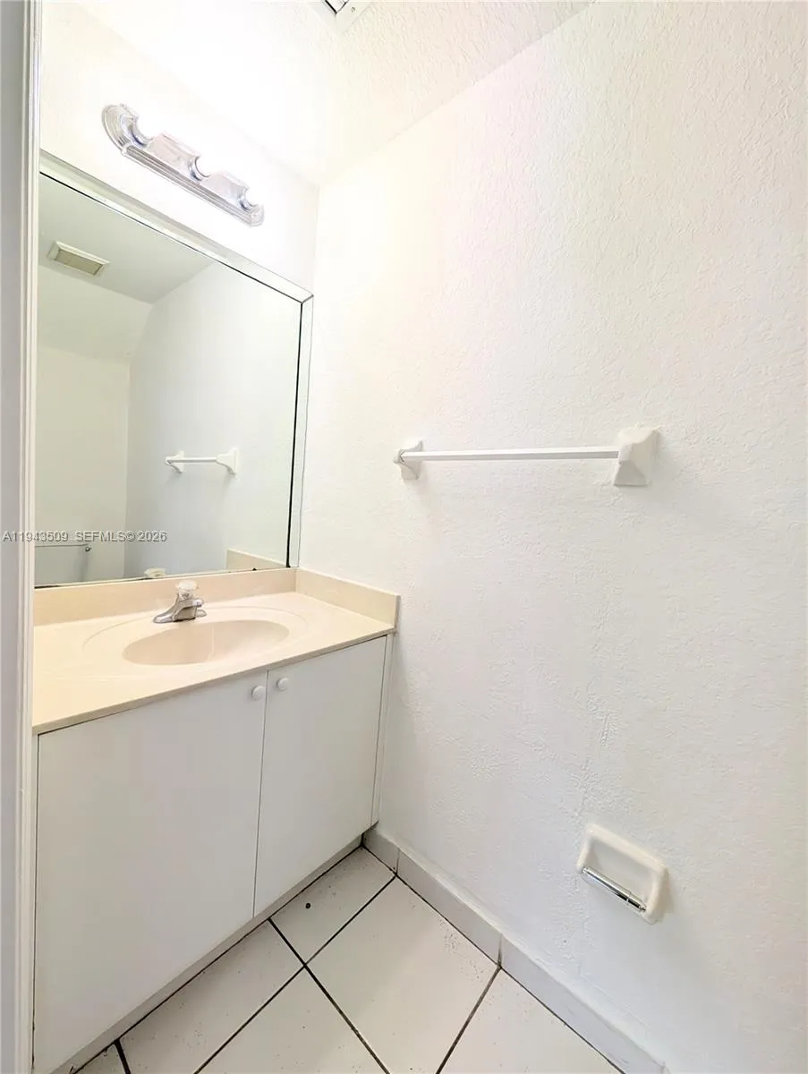 825 Sw 6th Pl, Florida City, Florida 33034, Florida City, Florida 33034, 3 Bedrooms Bedrooms, ,2 BathroomsBathrooms,Residential Lease,For Rent,825 Sw 6th Pl, Florida City, Florida 33034,A11943509