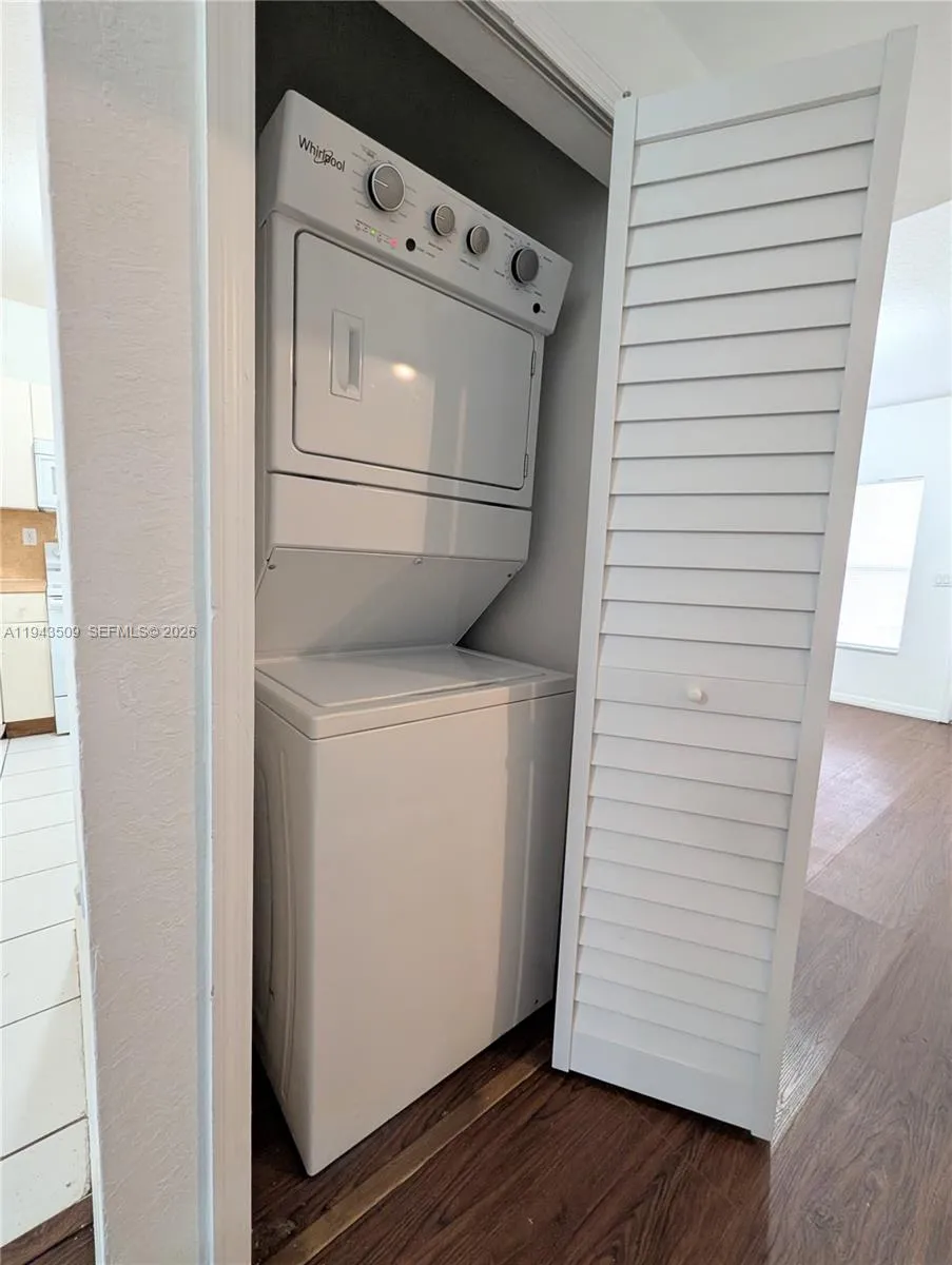 825 Sw 6th Pl, Florida City, Florida 33034, Florida City, Florida 33034, 3 Bedrooms Bedrooms, ,2 BathroomsBathrooms,Residential Lease,For Rent,825 Sw 6th Pl, Florida City, Florida 33034,A11943509
