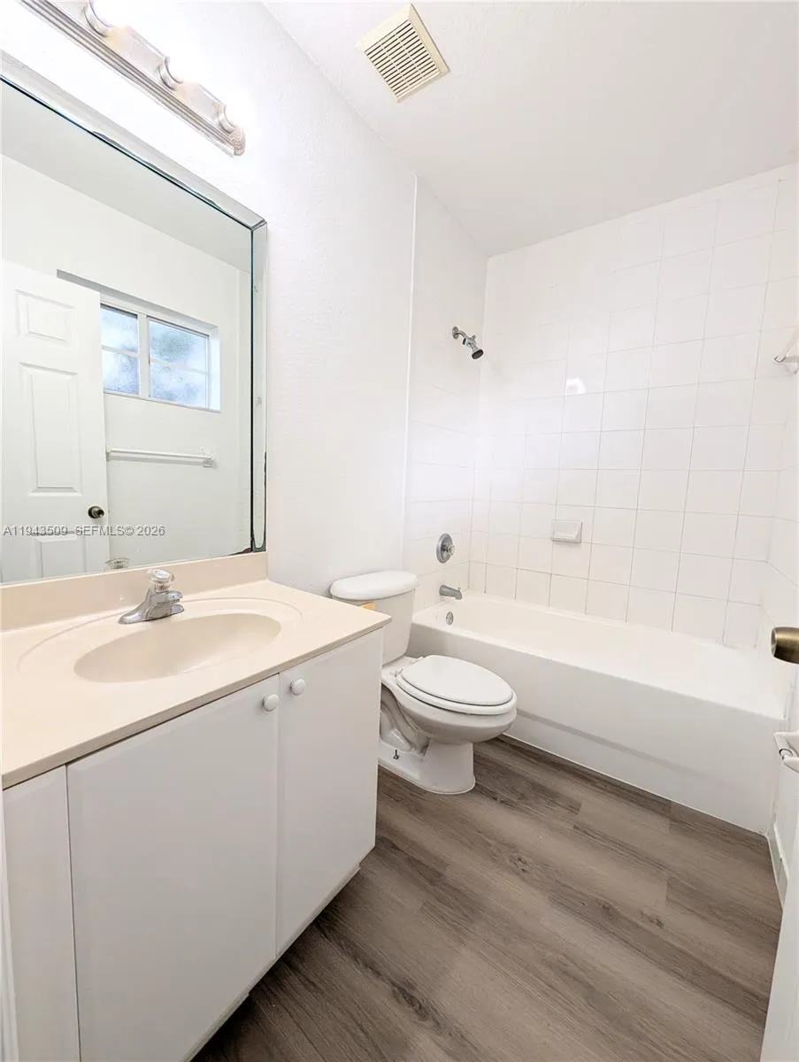 825 Sw 6th Pl, Florida City, Florida 33034, Florida City, Florida 33034, 3 Bedrooms Bedrooms, ,2 BathroomsBathrooms,Residential Lease,For Rent,825 Sw 6th Pl, Florida City, Florida 33034,A11943509