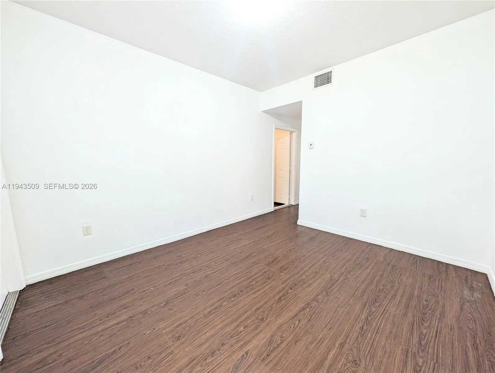 825 Sw 6th Pl, Florida City, Florida 33034, Florida City, Florida 33034, 3 Bedrooms Bedrooms, ,2 BathroomsBathrooms,Residential Lease,For Rent,825 Sw 6th Pl, Florida City, Florida 33034,A11943509