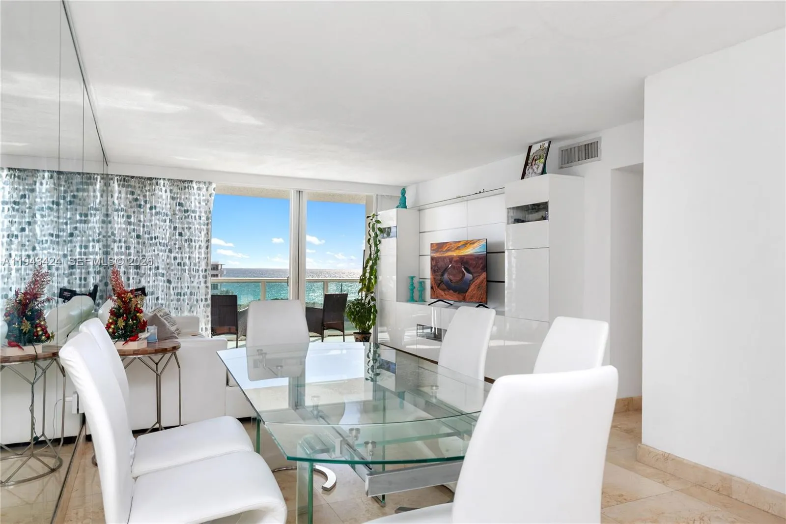 100 Bayview Dr 907, Sunny Isles Beach, Florida 331, Sunny Isles Beach, Florida 33160, 2 Bedrooms Bedrooms, ,2 BathroomsBathrooms,Residential,For Sale,100 Bayview Dr 907, Sunny Isles Beach, Florida 331,A11943424