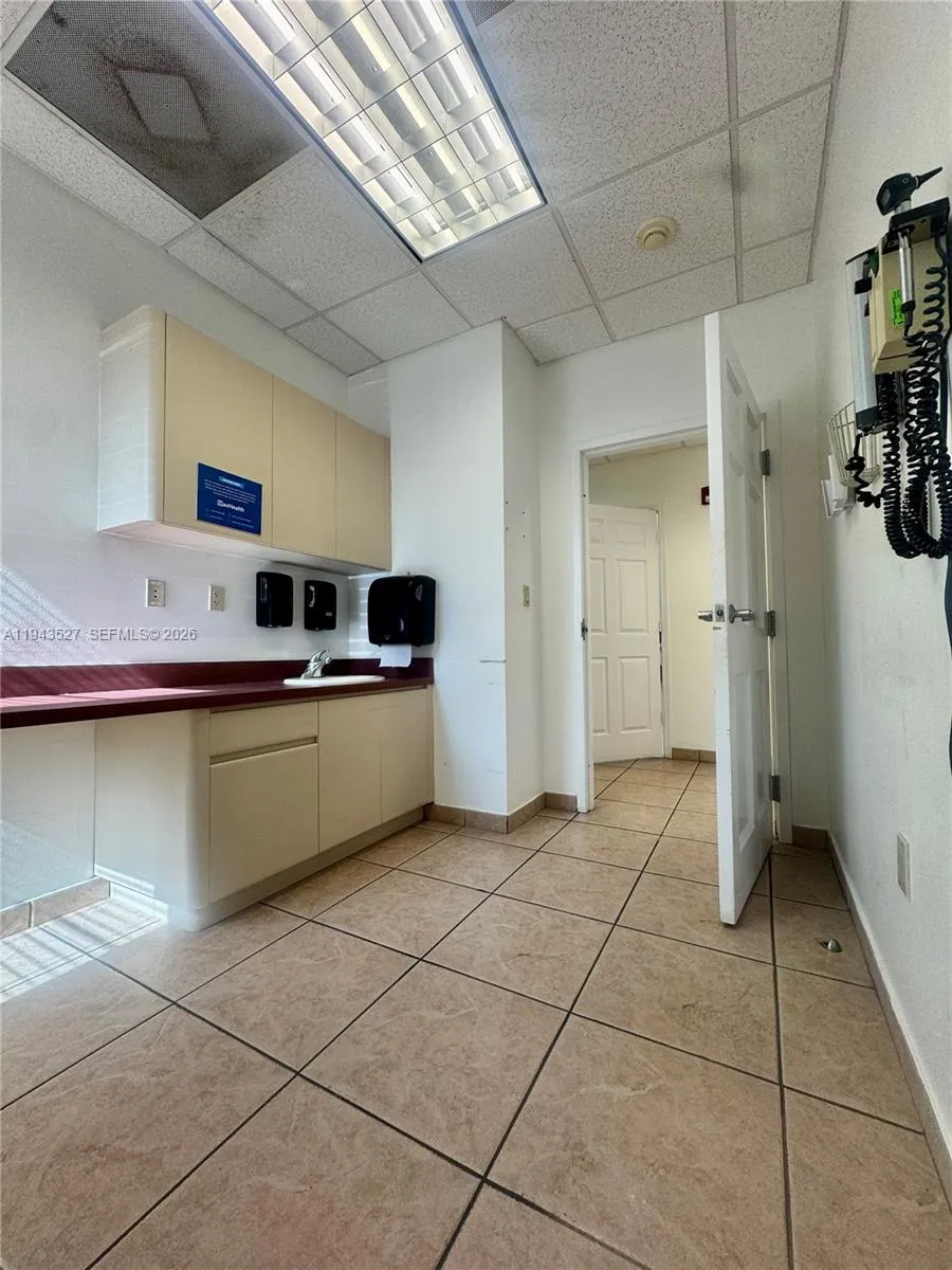 Miami, Florida 33173, ,Commercial Lease,For Rent,A11943527