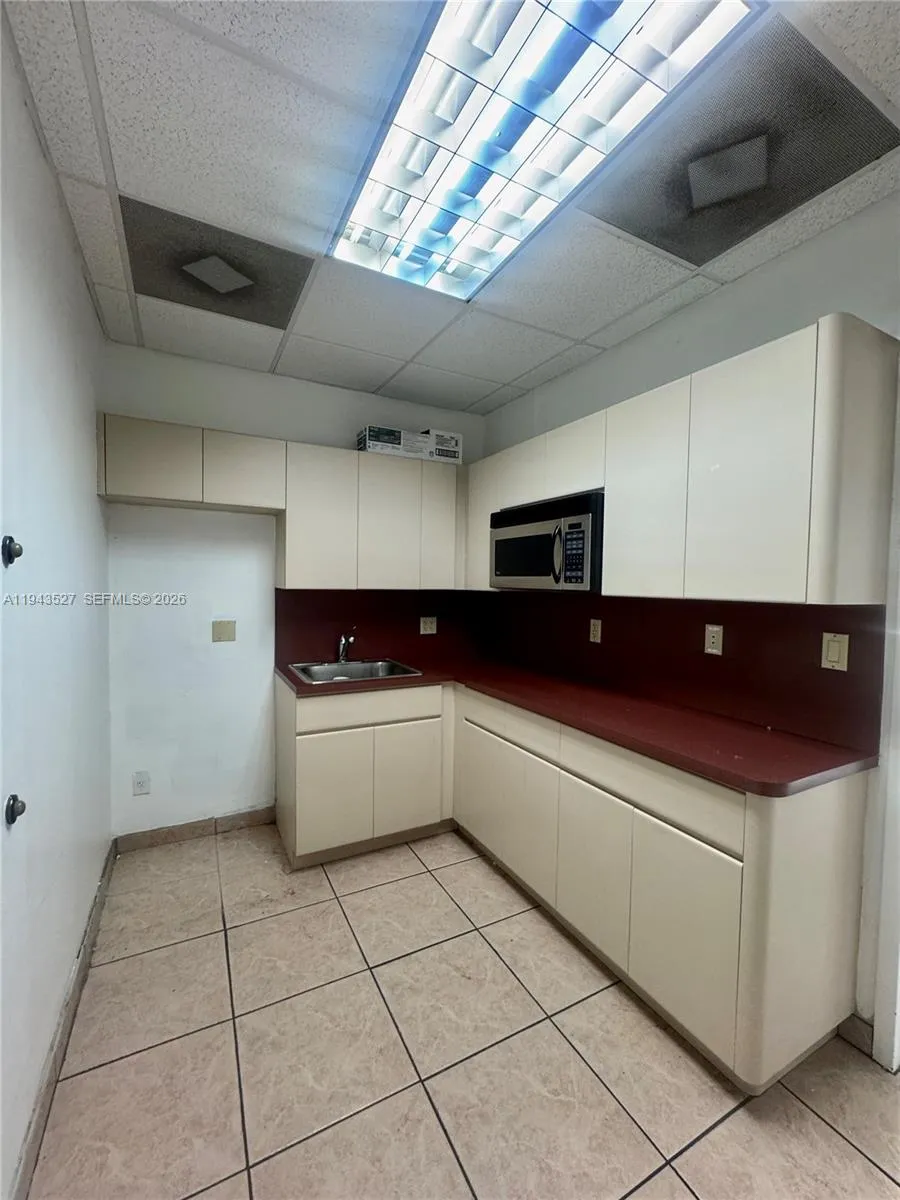 Miami, Florida 33173, ,Commercial Lease,For Rent,A11943527