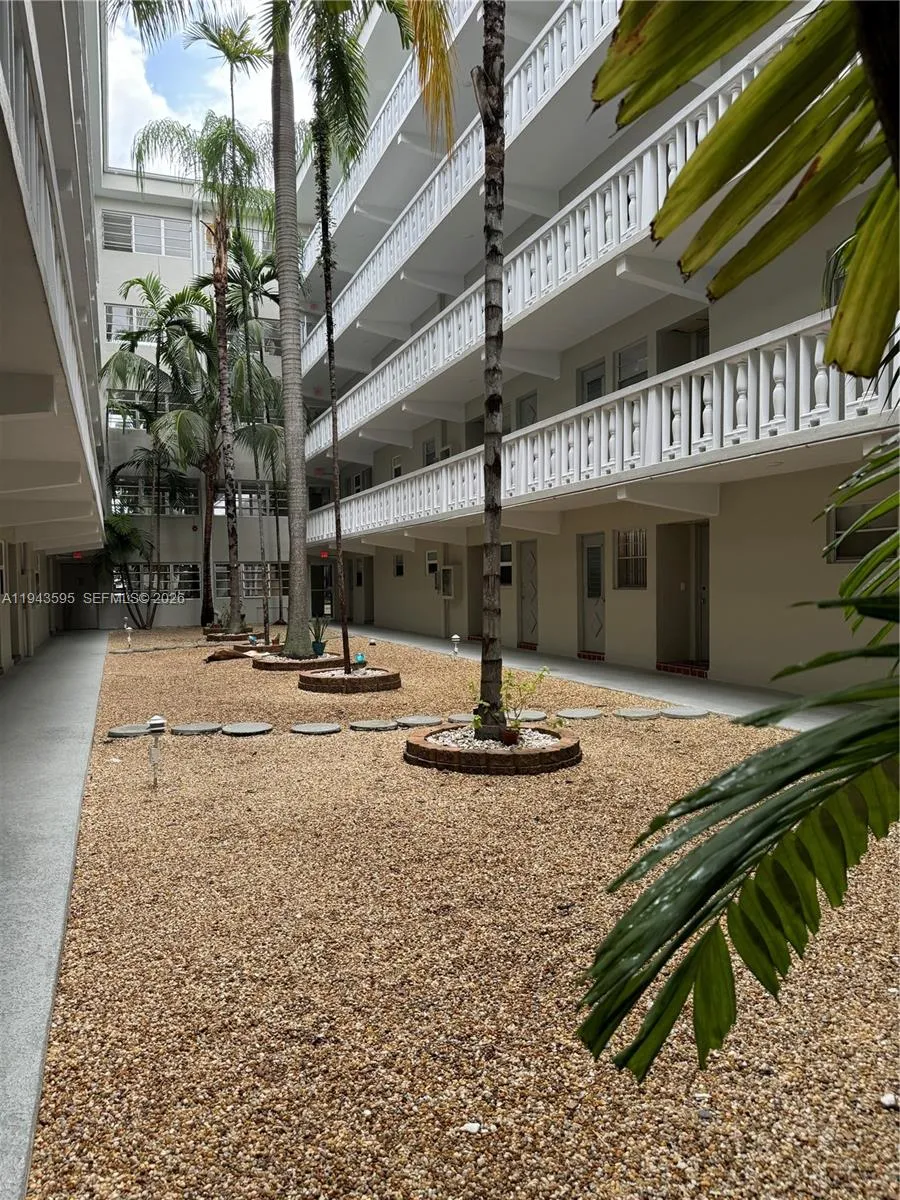 330 Se 2nd St 104f, Hallandale Beach, Florida 3300, Hallandale Beach, Florida 33009, 1 Bedroom Bedrooms, ,1 BathroomBathrooms,Residential,For Sale,330 Se 2nd St 104f, Hallandale Beach, Florida 3300,A11943595 330 Se 2nd St 104f, Hallandale Beach, Florida 3300, Hallandale Beach, Florida 33009, 1 Bedroom Bedrooms, ,1 BathroomBathrooms,Residential,For Sale,330 Se 2nd St 104f, Hallandale Beach, Florida 3300,A11943595