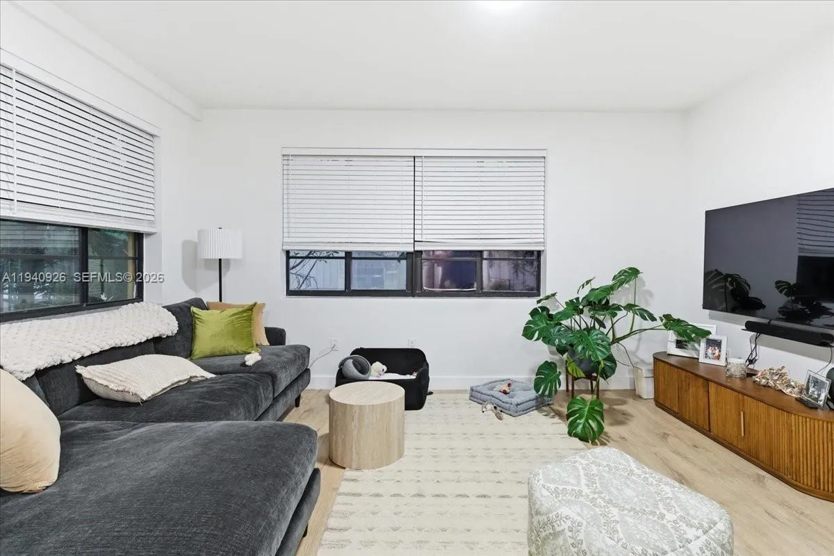 632 15th St, Miami Beach, Florida 33139, Miami Beach, Florida 33139, ,Residential Income,For Sale,632 15th St, Miami Beach, Florida 33139,A11940926