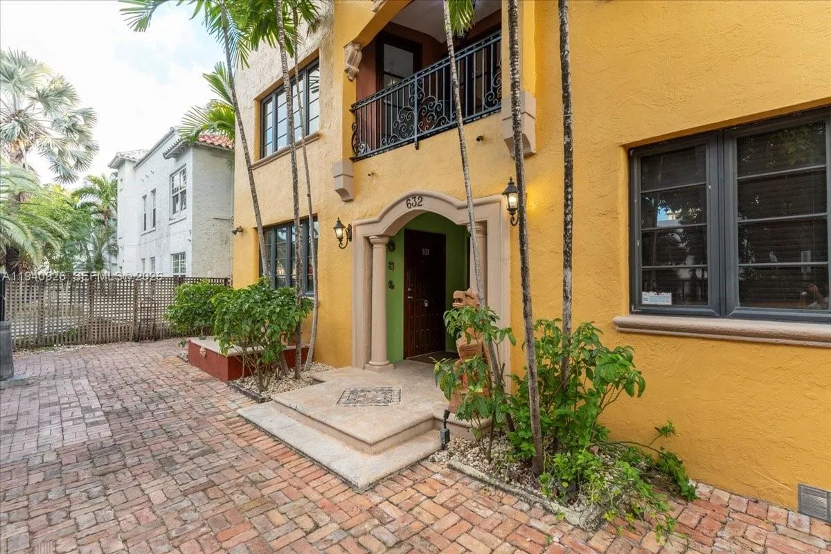 632 15th St, Miami Beach, Florida 33139, Miami Beach, Florida 33139, ,Residential Income,For Sale,632 15th St, Miami Beach, Florida 33139,A11940926