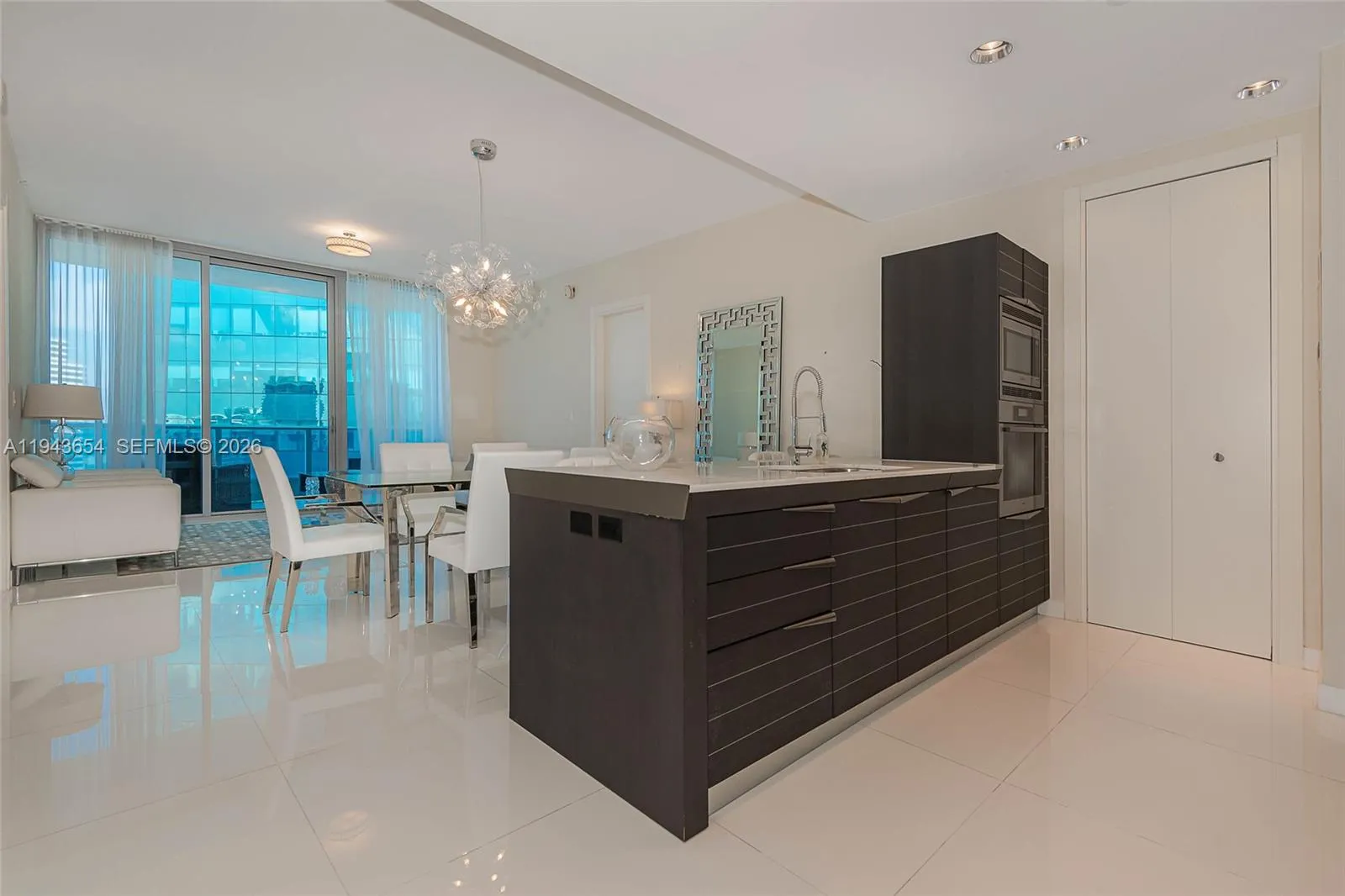 200 Biscayne Boulevard Way 5109, Miami, Florida 33, Miami, Florida 33131, 2 Bedrooms Bedrooms, ,2 BathroomsBathrooms,Residential Lease,For Rent,200 Biscayne Boulevard Way 5109, Miami, Florida 33,A11943654