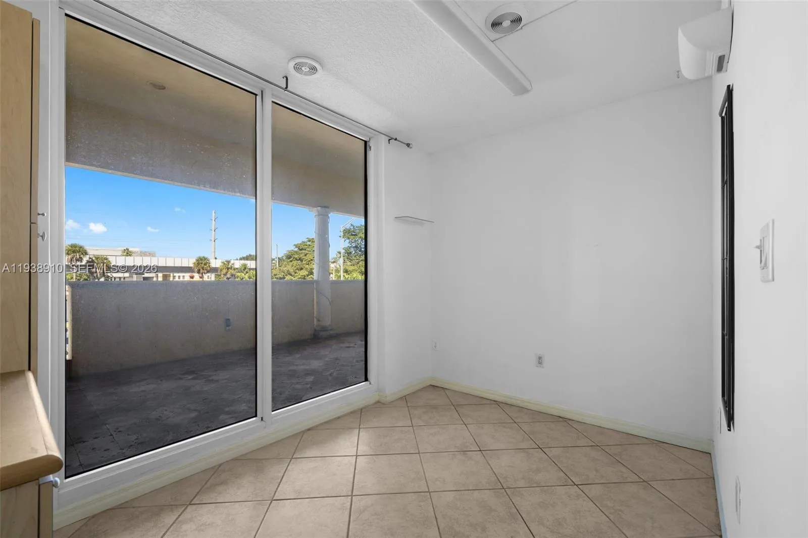 Coral Gables, Florida 33146, ,Commercial Lease,For Rent,A11938910