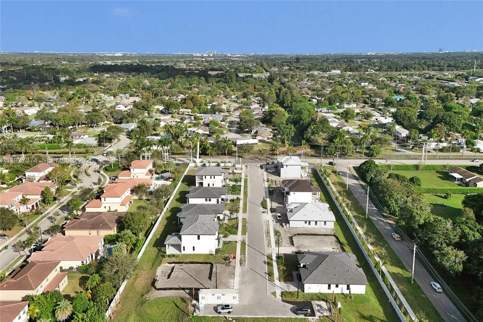 13023 Davie Oaks Dr, Davie, Florida 33325, Davie, Florida 33325, 4 Bedrooms Bedrooms, ,4 BathroomsBathrooms,Residential,For Sale,13023 Davie Oaks Dr, Davie, Florida 33325,A11927374