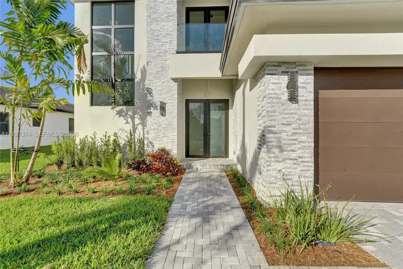 13023 Davie Oaks Dr, Davie, Florida 33325, Davie, Florida 33325, 4 Bedrooms Bedrooms, ,4 BathroomsBathrooms,Residential,For Sale,13023 Davie Oaks Dr, Davie, Florida 33325,A11927374