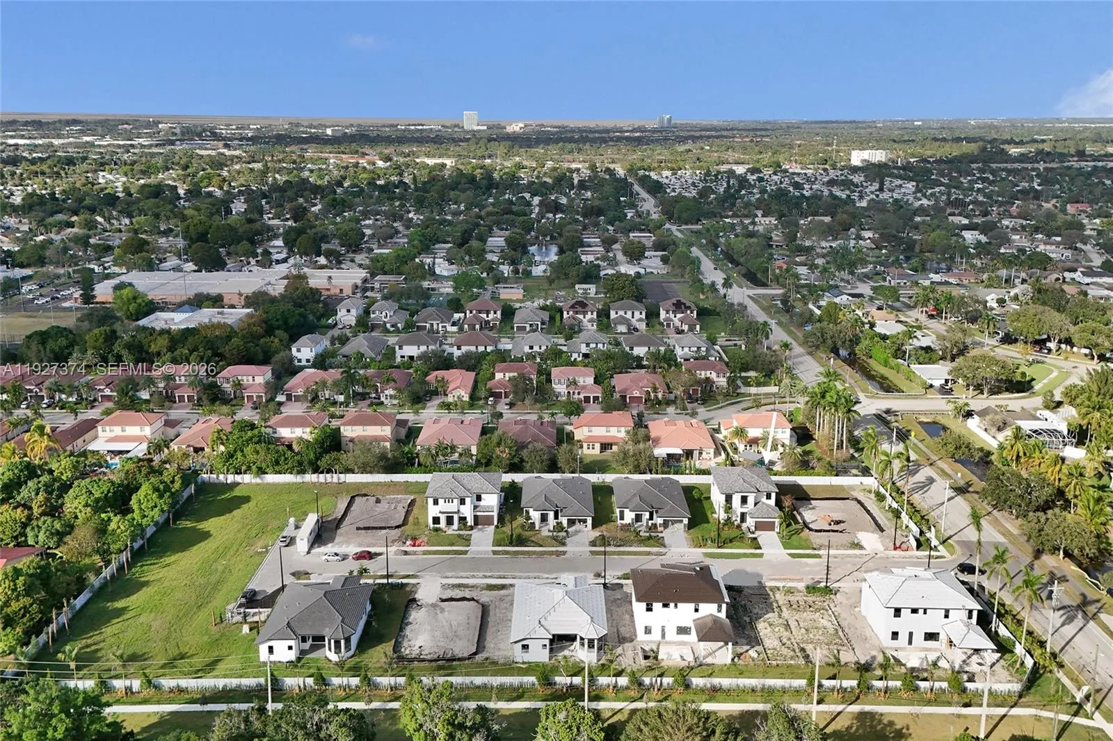 13023 Davie Oaks Dr, Davie, Florida 33325, Davie, Florida 33325, 4 Bedrooms Bedrooms, ,4 BathroomsBathrooms,Residential,For Sale,13023 Davie Oaks Dr, Davie, Florida 33325,A11927374