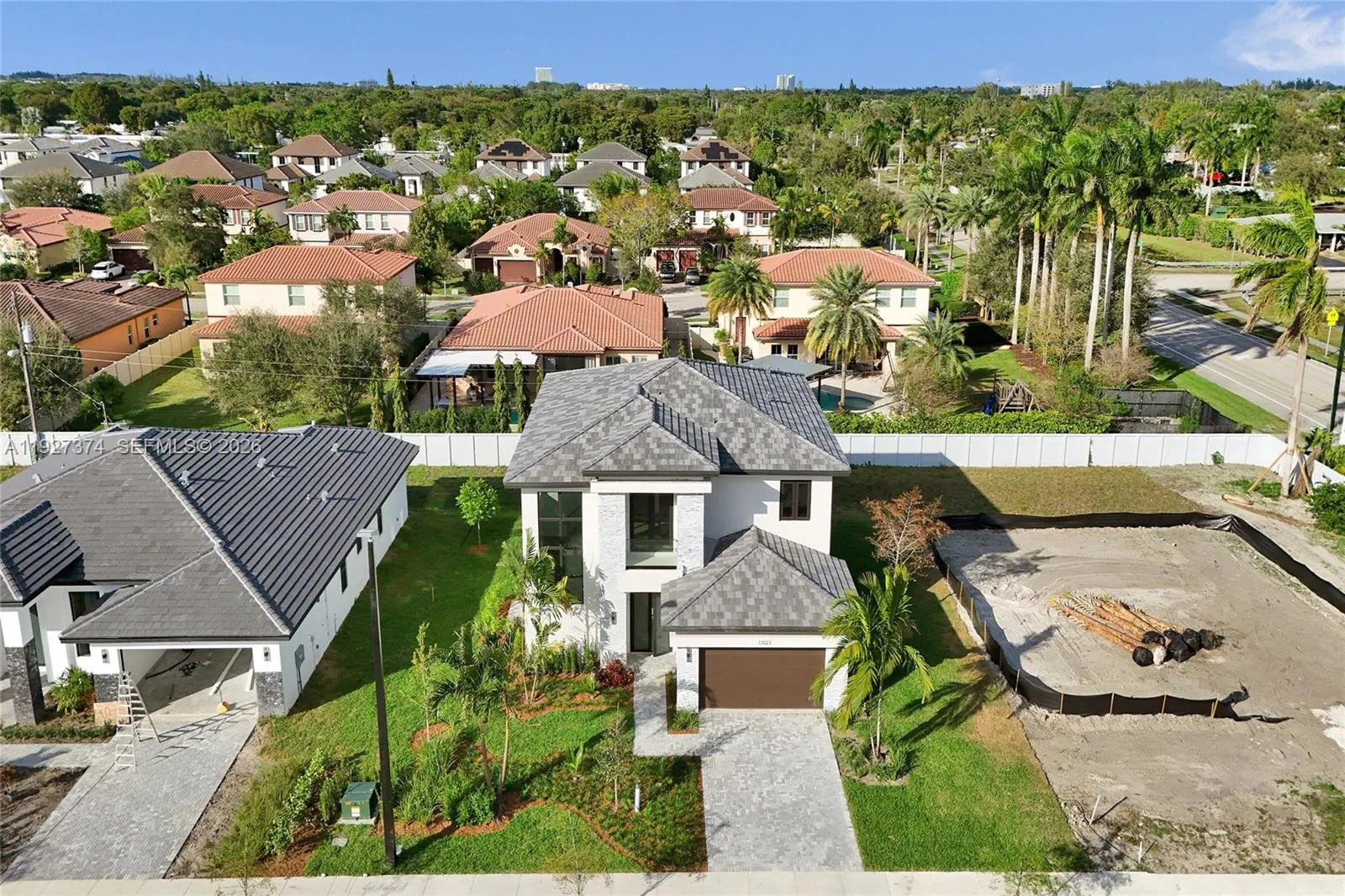 13023 Davie Oaks Dr, Davie, Florida 33325, Davie, Florida 33325, 4 Bedrooms Bedrooms, ,4 BathroomsBathrooms,Residential,For Sale,13023 Davie Oaks Dr, Davie, Florida 33325,A11927374