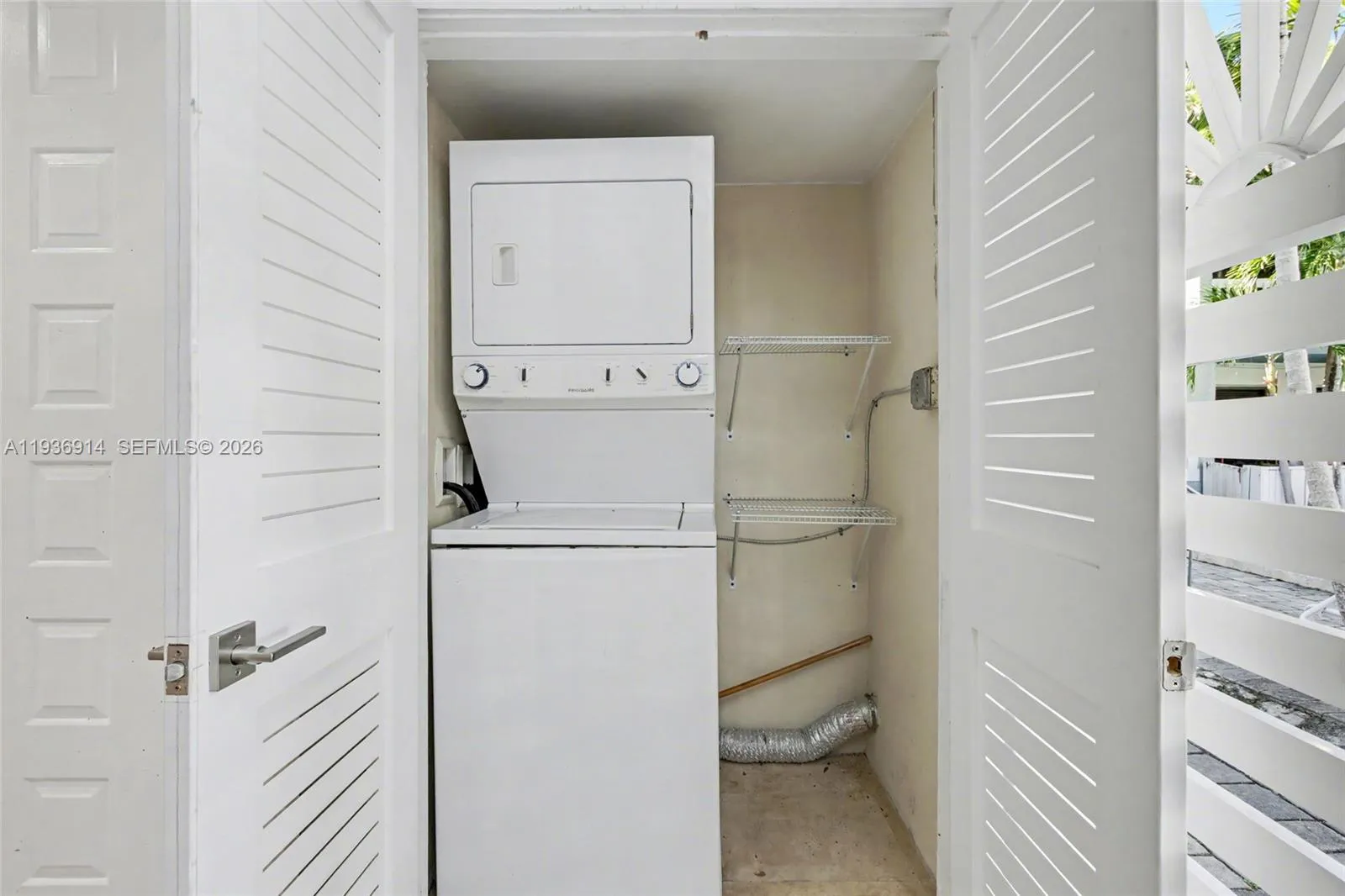 523 Ne 38th St 6, Miami, Florida 33137, Miami, Florida 33137, 2 Bedrooms Bedrooms, ,1 BathroomBathrooms,Residential,For Sale,523 Ne 38th St 6, Miami, Florida 33137,A11936914