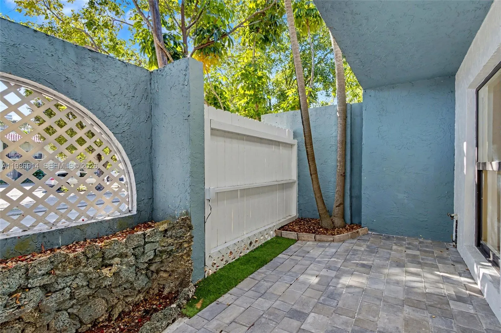 523 Ne 38th St 6, Miami, Florida 33137, Miami, Florida 33137, 2 Bedrooms Bedrooms, ,1 BathroomBathrooms,Residential,For Sale,523 Ne 38th St 6, Miami, Florida 33137,A11936914