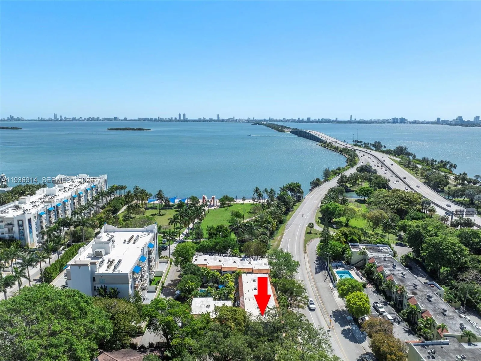 523 Ne 38th St 6, Miami, Florida 33137, Miami, Florida 33137, 2 Bedrooms Bedrooms, ,1 BathroomBathrooms,Residential,For Sale,523 Ne 38th St 6, Miami, Florida 33137,A11936914