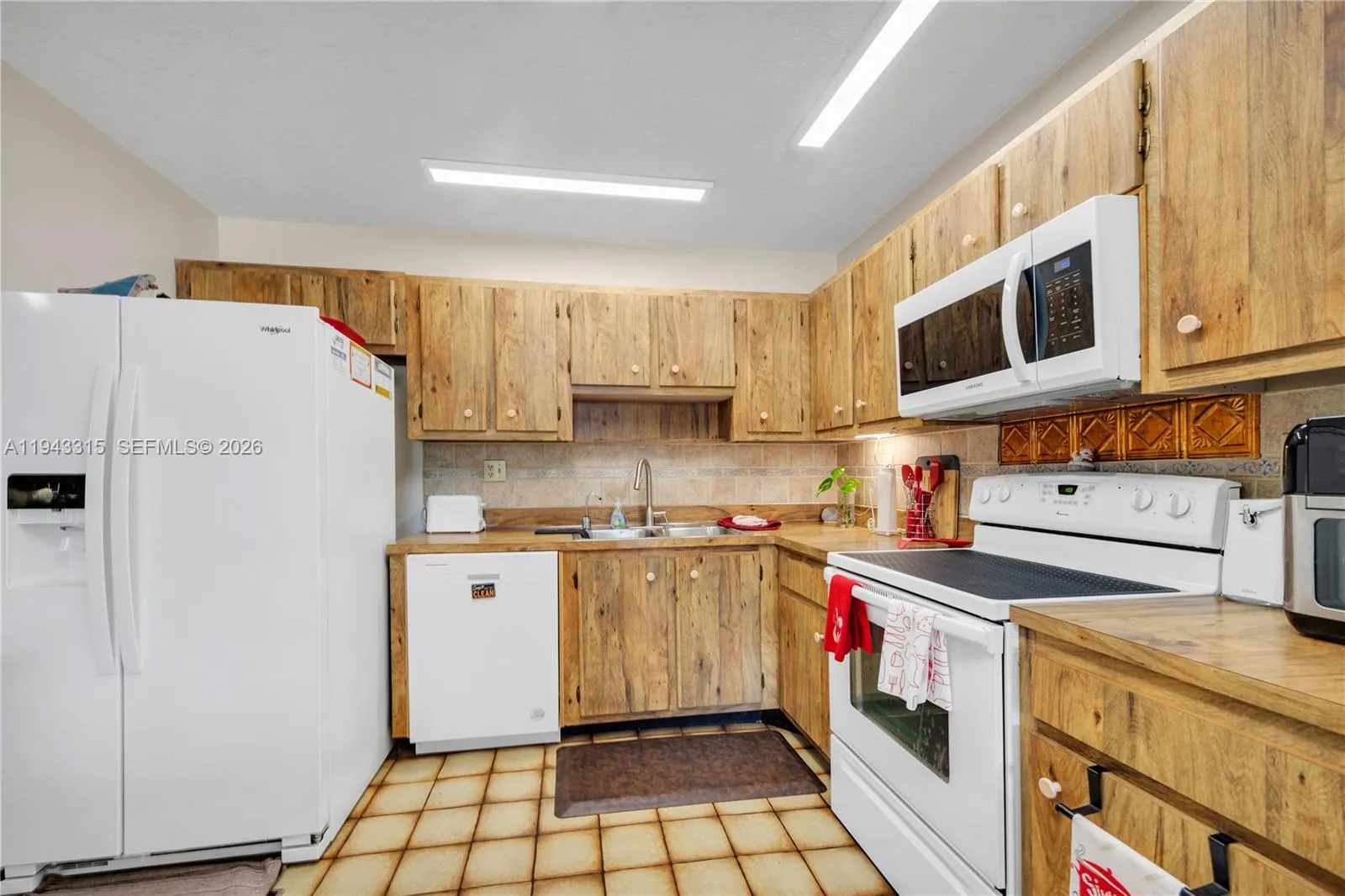 1191 Nw 77th Ave, Plantation, Florida 33322, Plantation, Florida 33322, 3 Bedrooms Bedrooms, ,2 BathroomsBathrooms,Residential,For Sale,1191 Nw 77th Ave, Plantation, Florida 33322,A11943315