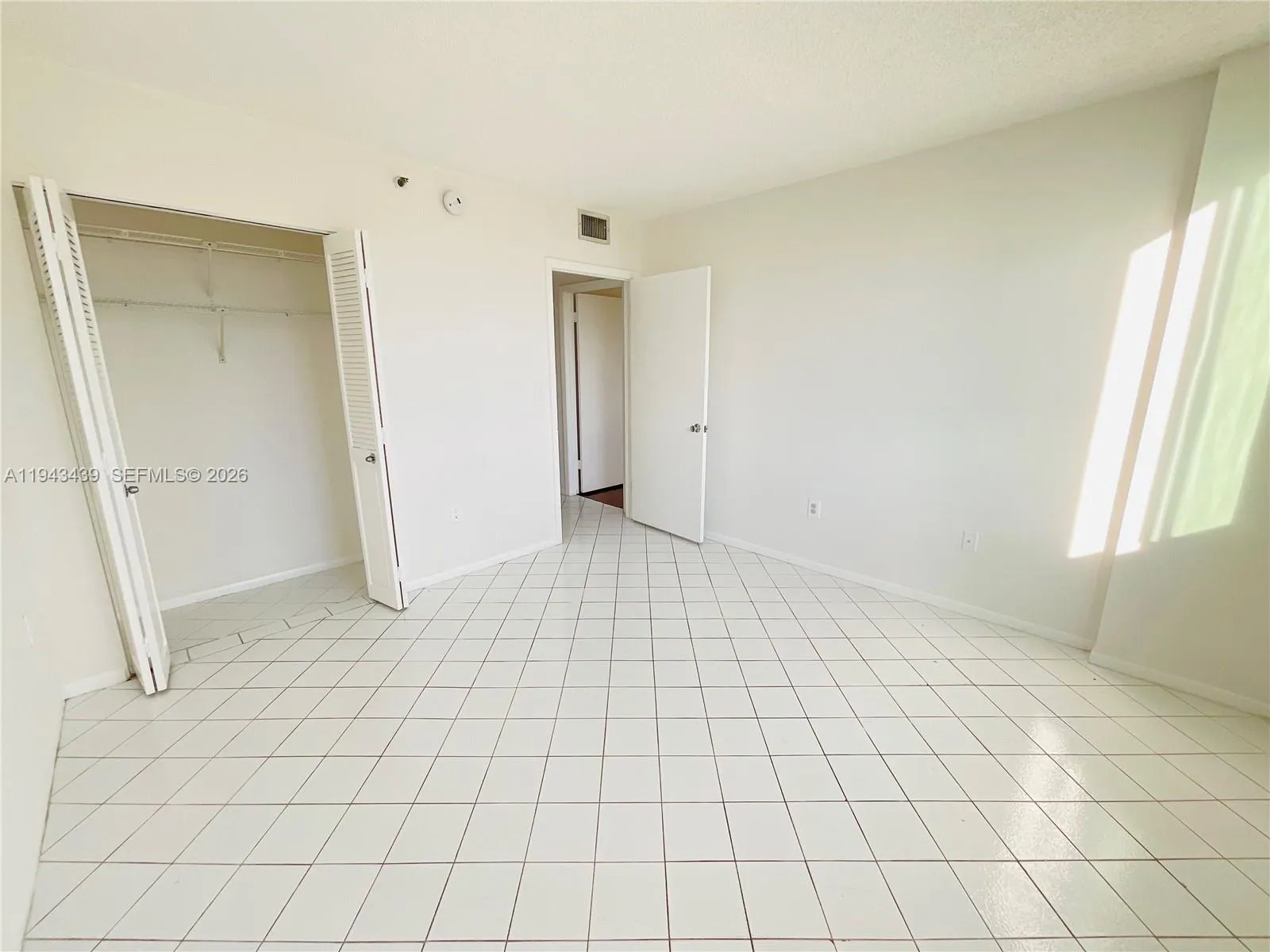 919 Hillcrest Dr 304, Hollywood, Florida 33021, Hollywood, Florida 33021, 2 Bedrooms Bedrooms, ,2 BathroomsBathrooms,Residential,For Sale,919 Hillcrest Dr 304, Hollywood, Florida 33021,A11943439