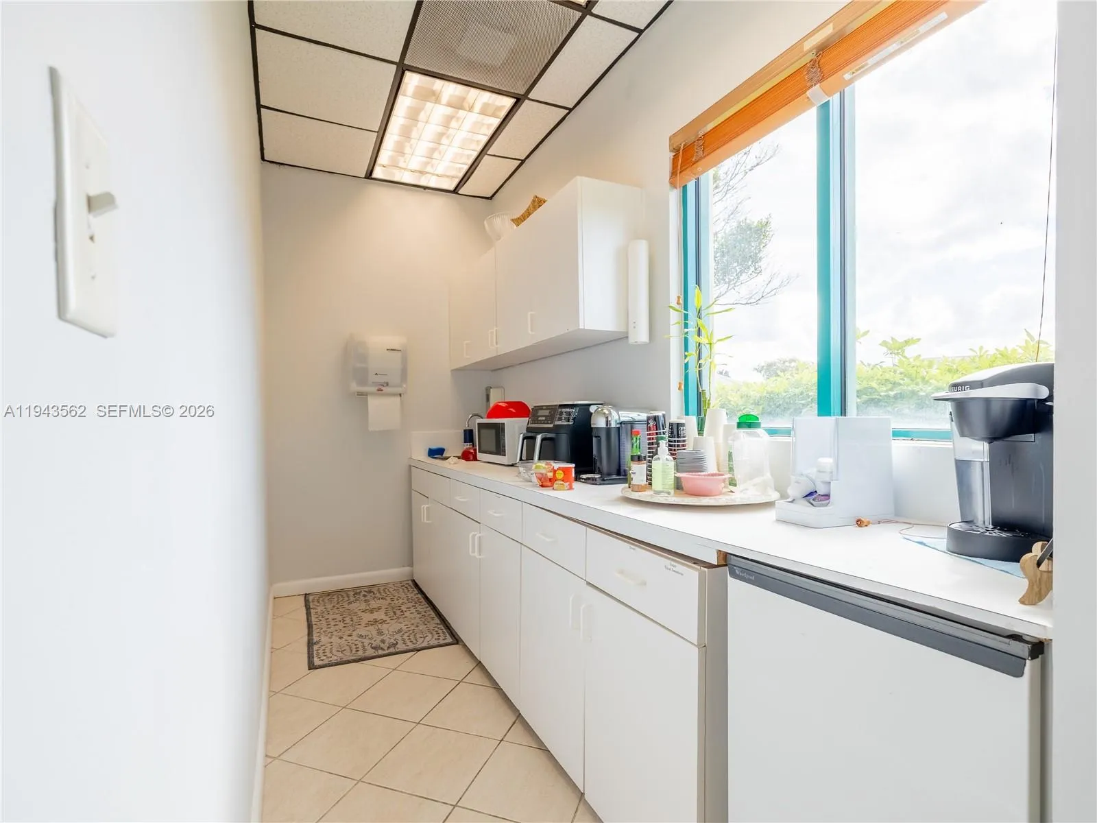 2625 Executive Park Dr 5, Weston, Florida 33331, Weston, Florida 33331, ,Commercial Lease,For Rent,2625 Executive Park Dr 5, Weston, Florida 33331,A11943562